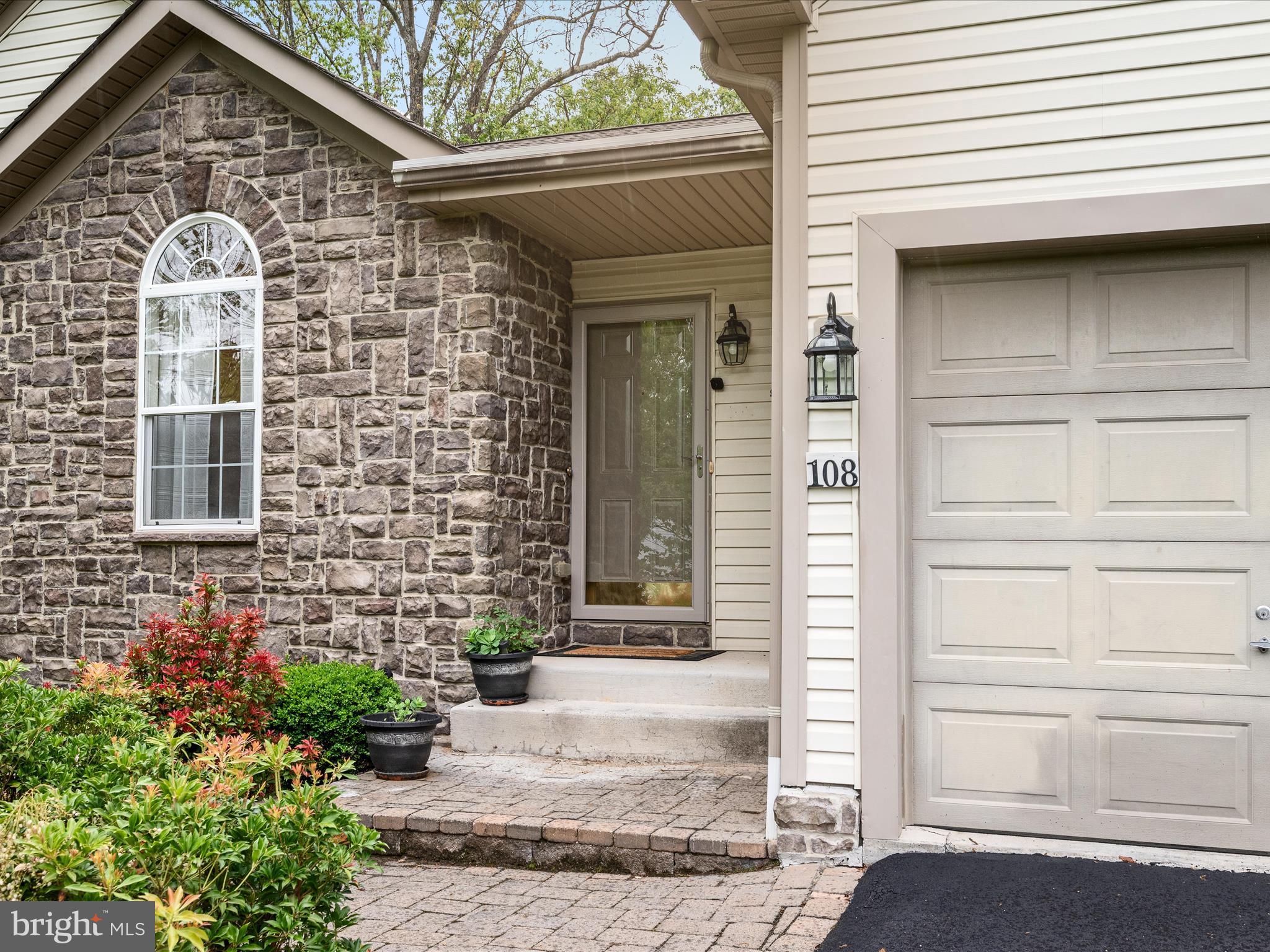 LAKE HOLIDAY ESTATES - Residential