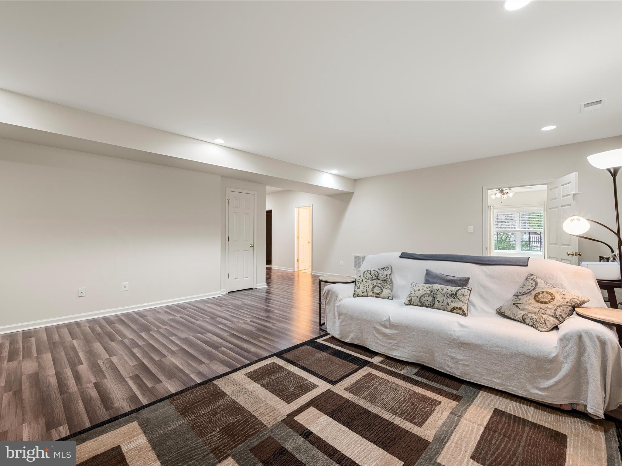 LAKE HOLIDAY ESTATES - Residential