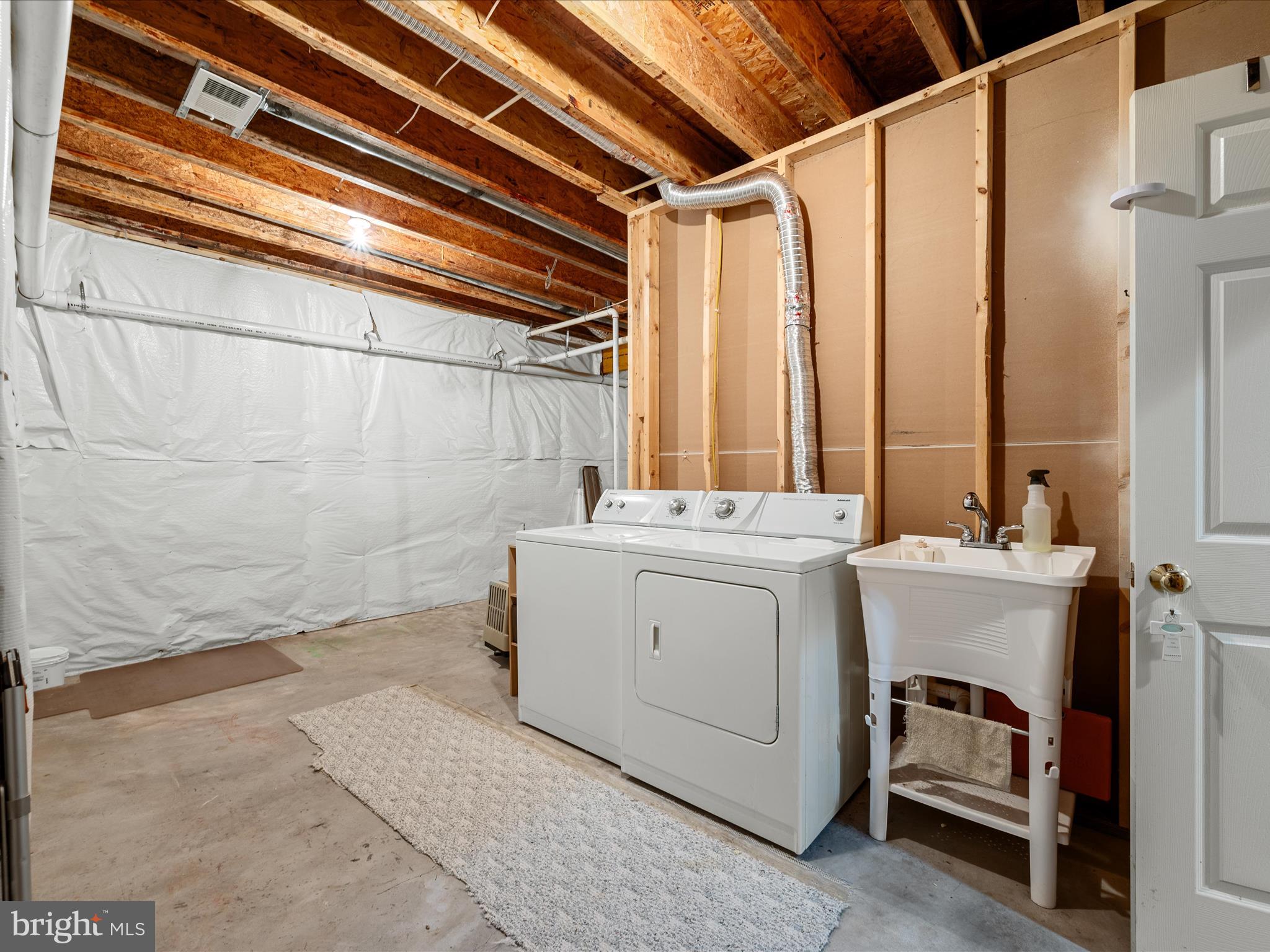 LAKE HOLIDAY ESTATES - Residential