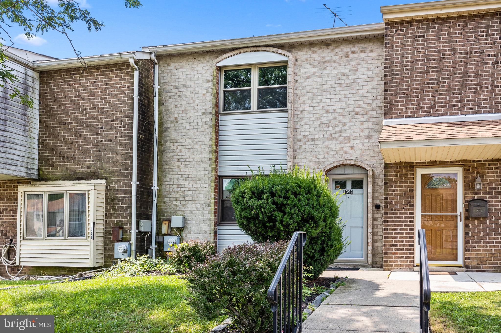 Renovated townhome offering brand new kitchen and appliances, laminate floors through out the home.Recessed lighting 2nd floor laundry room , large main bedroom with private full bath and extra closet space. 1st , last and one months security required to move in .Pets on a case by case basis