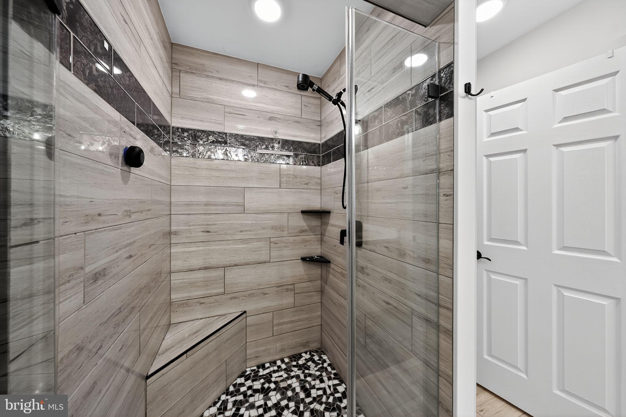 CLIFFTON ON THE POTOMAC - Residential