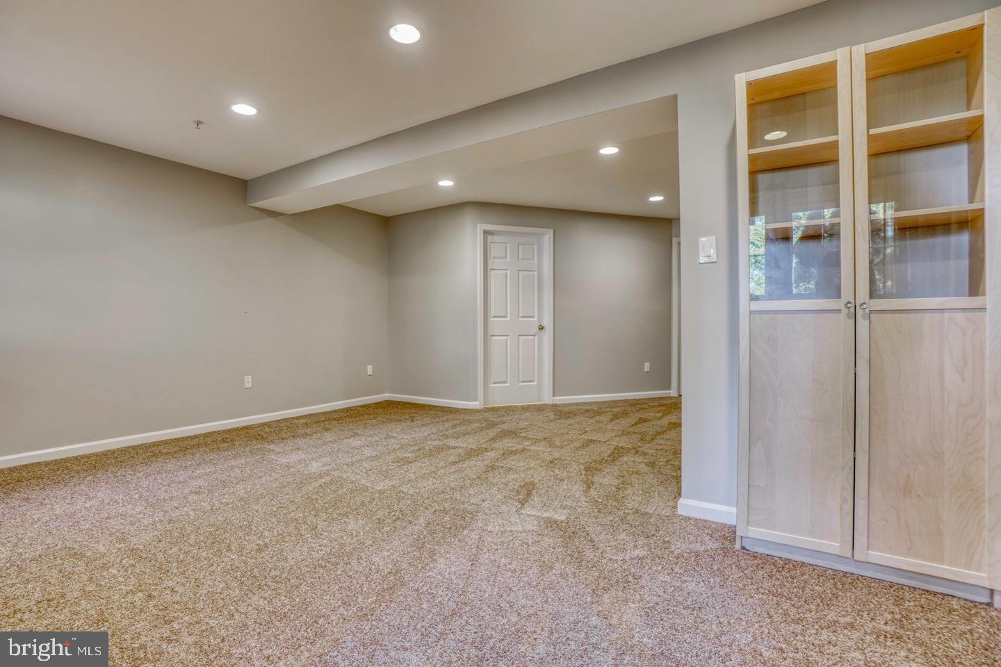 OWINGS MILLS NEW TOWN - Residential Lease