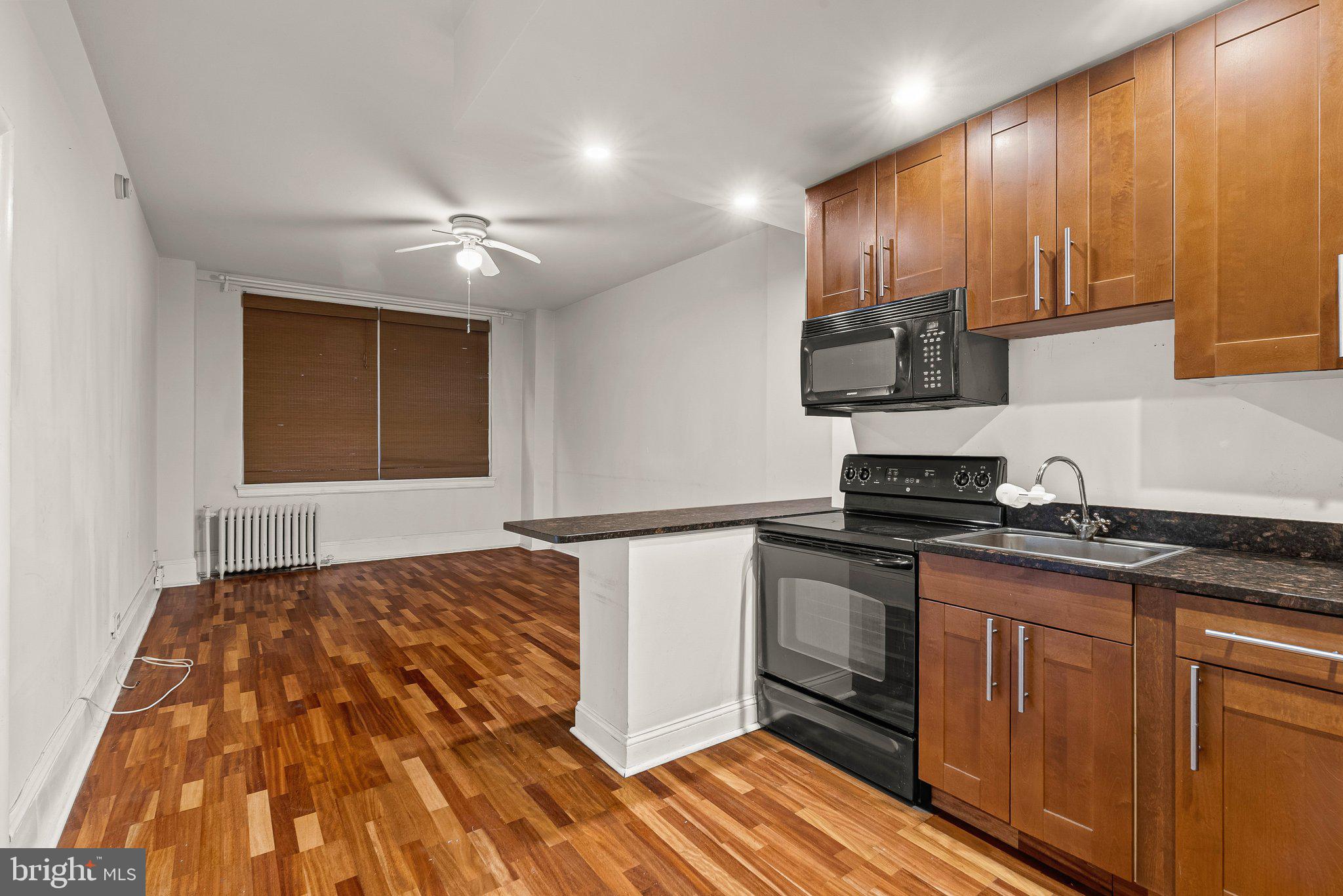 AVENUE OF THE ARTS - Residential