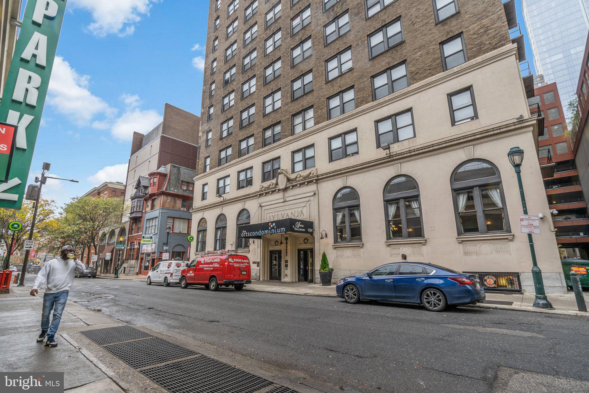 AVENUE OF THE ARTS - Residential