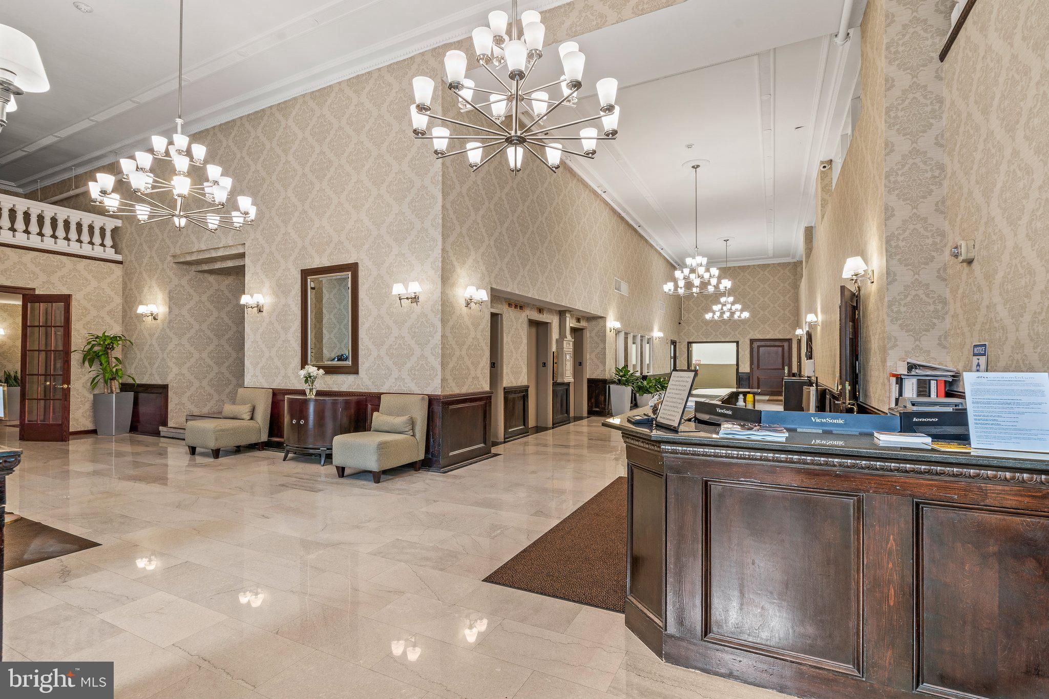 AVENUE OF THE ARTS - Residential