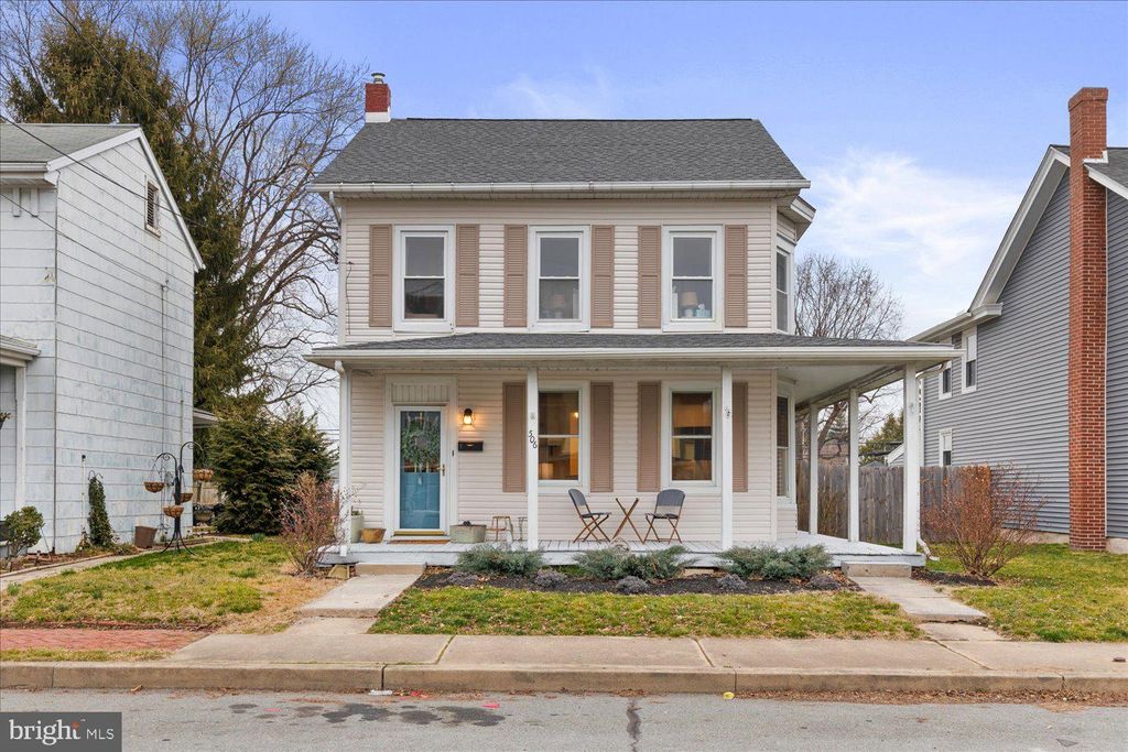 Photo of 506 W Market Street, Marietta, PA 17547 (MLS # PALA2046994)