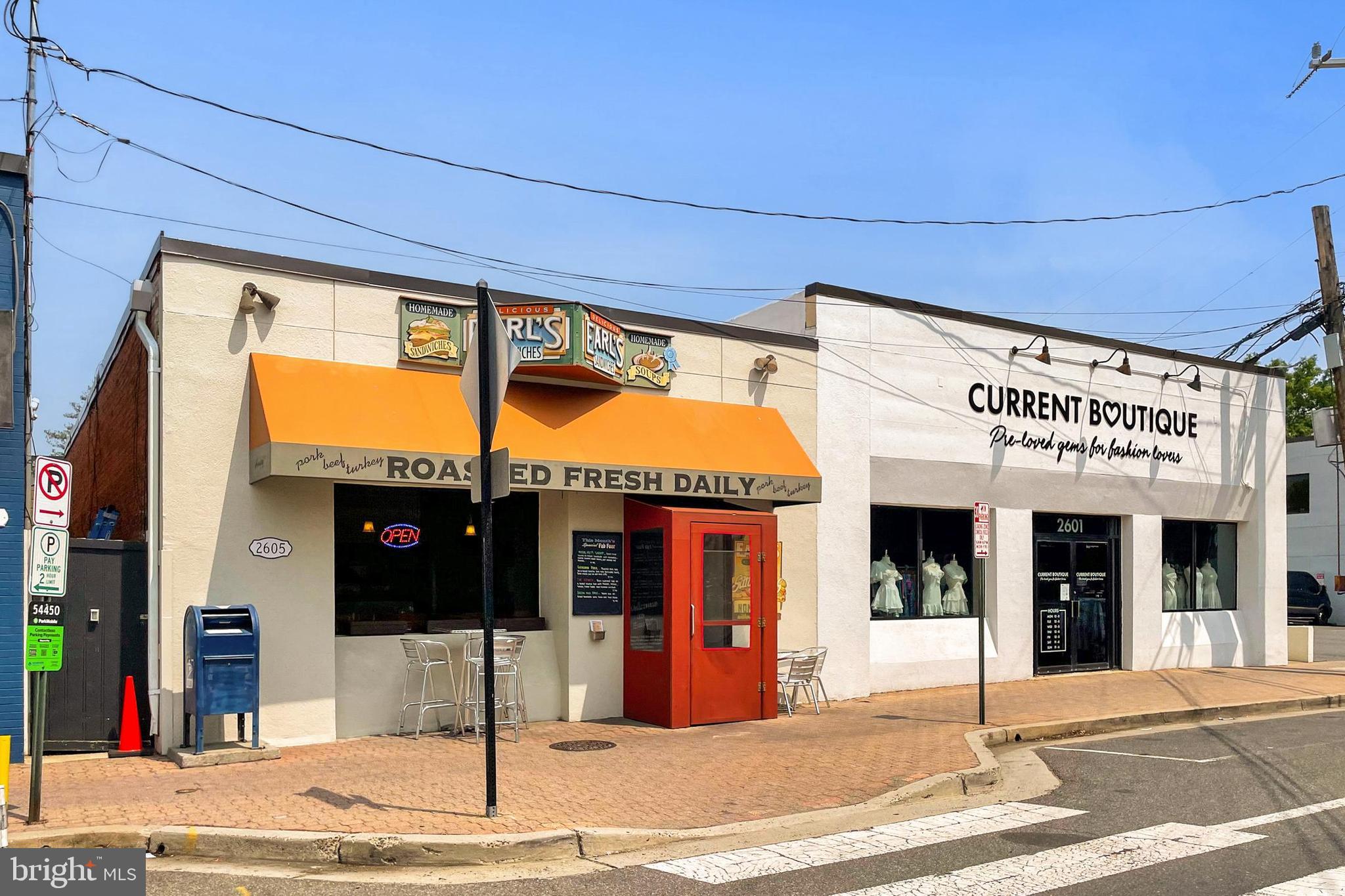 VISTA ON COURTHOUSE - Residential