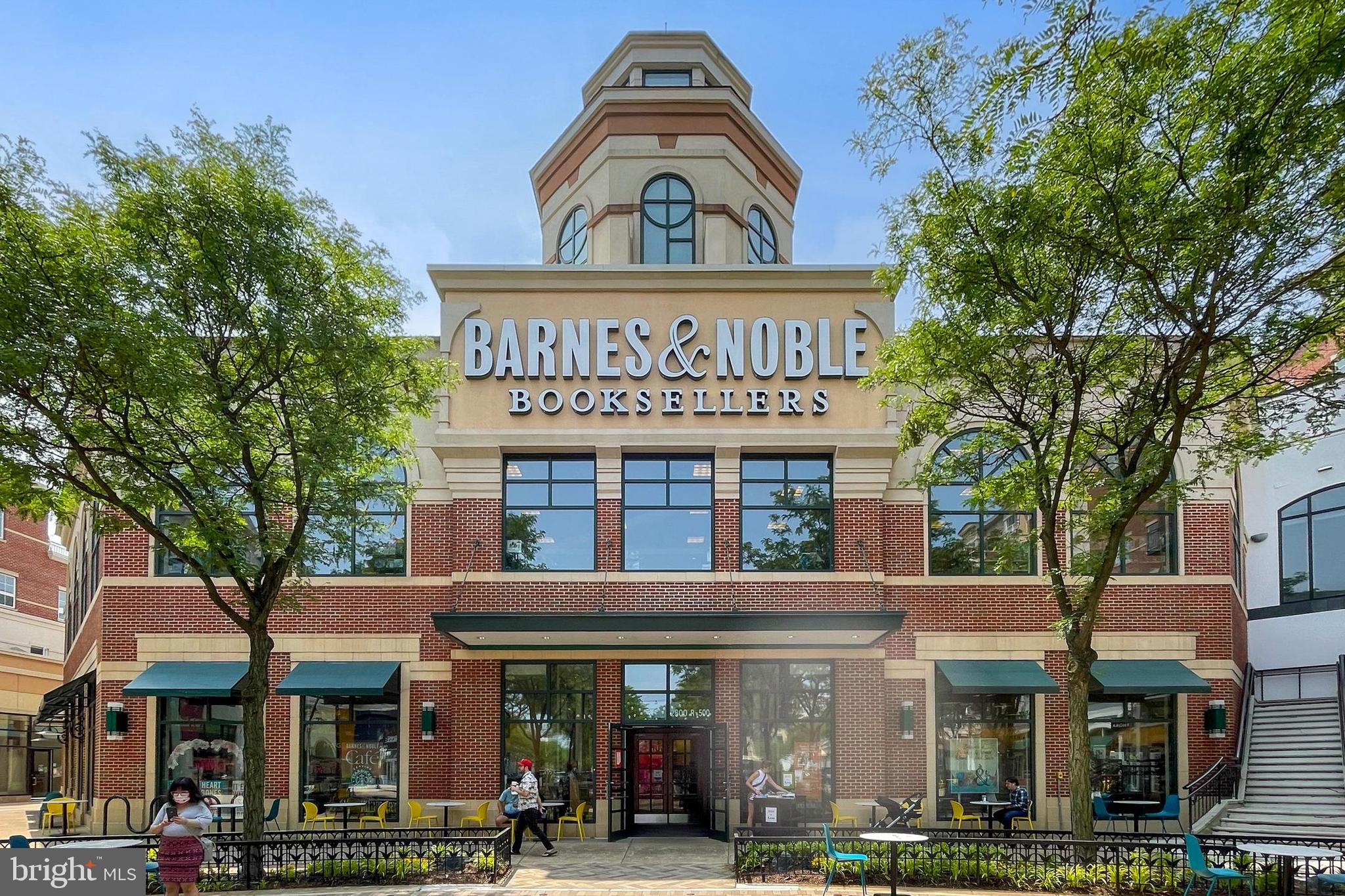 VISTA ON COURTHOUSE - Residential