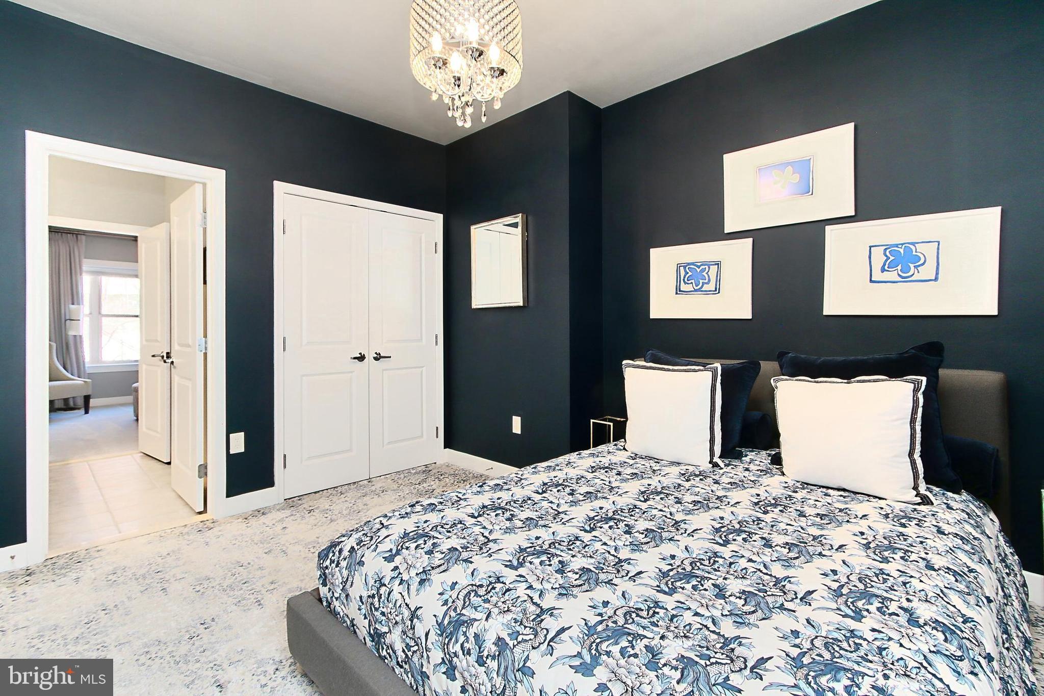 VISTA ON COURTHOUSE - Residential