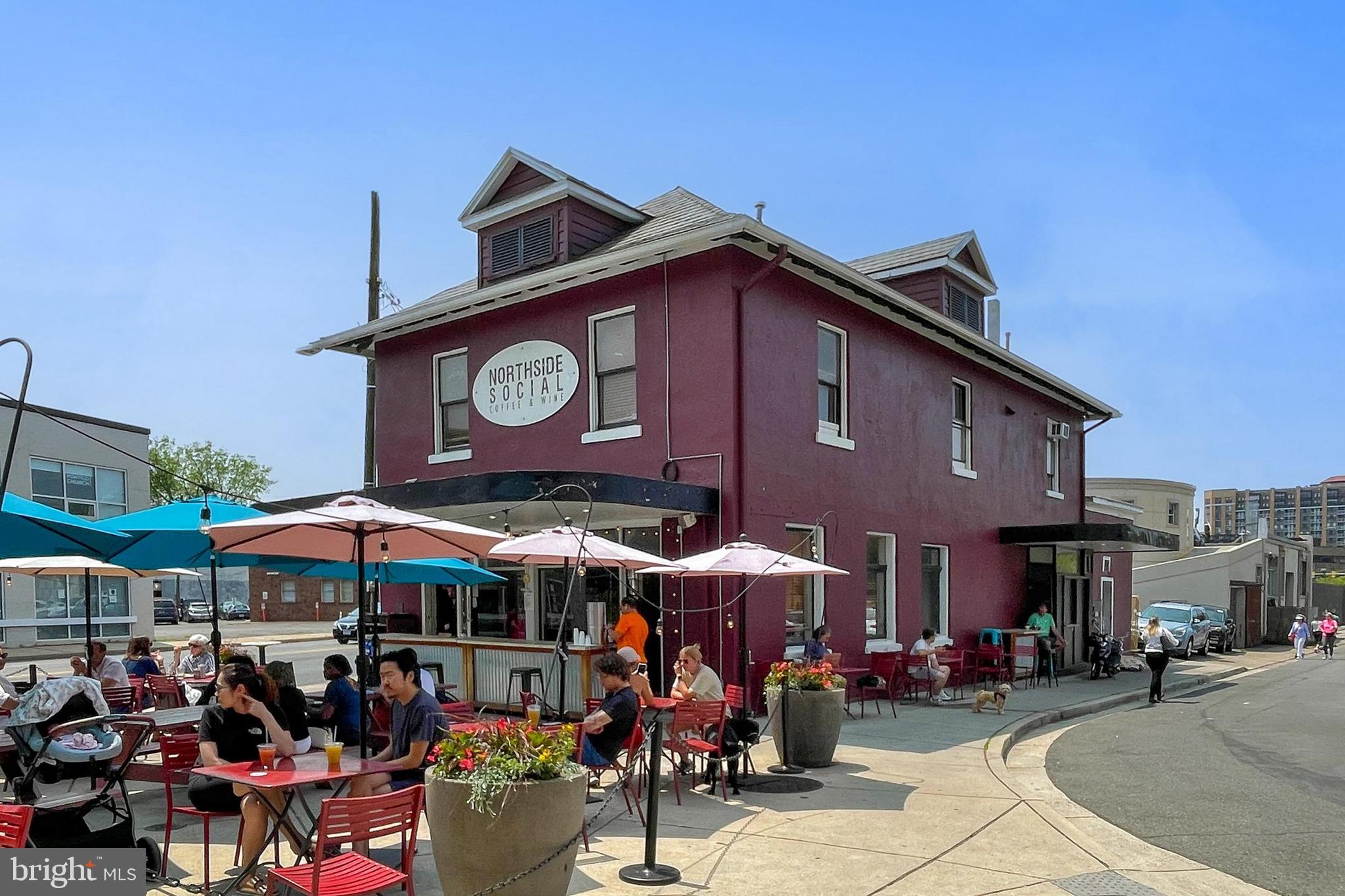 VISTA ON COURTHOUSE - Residential