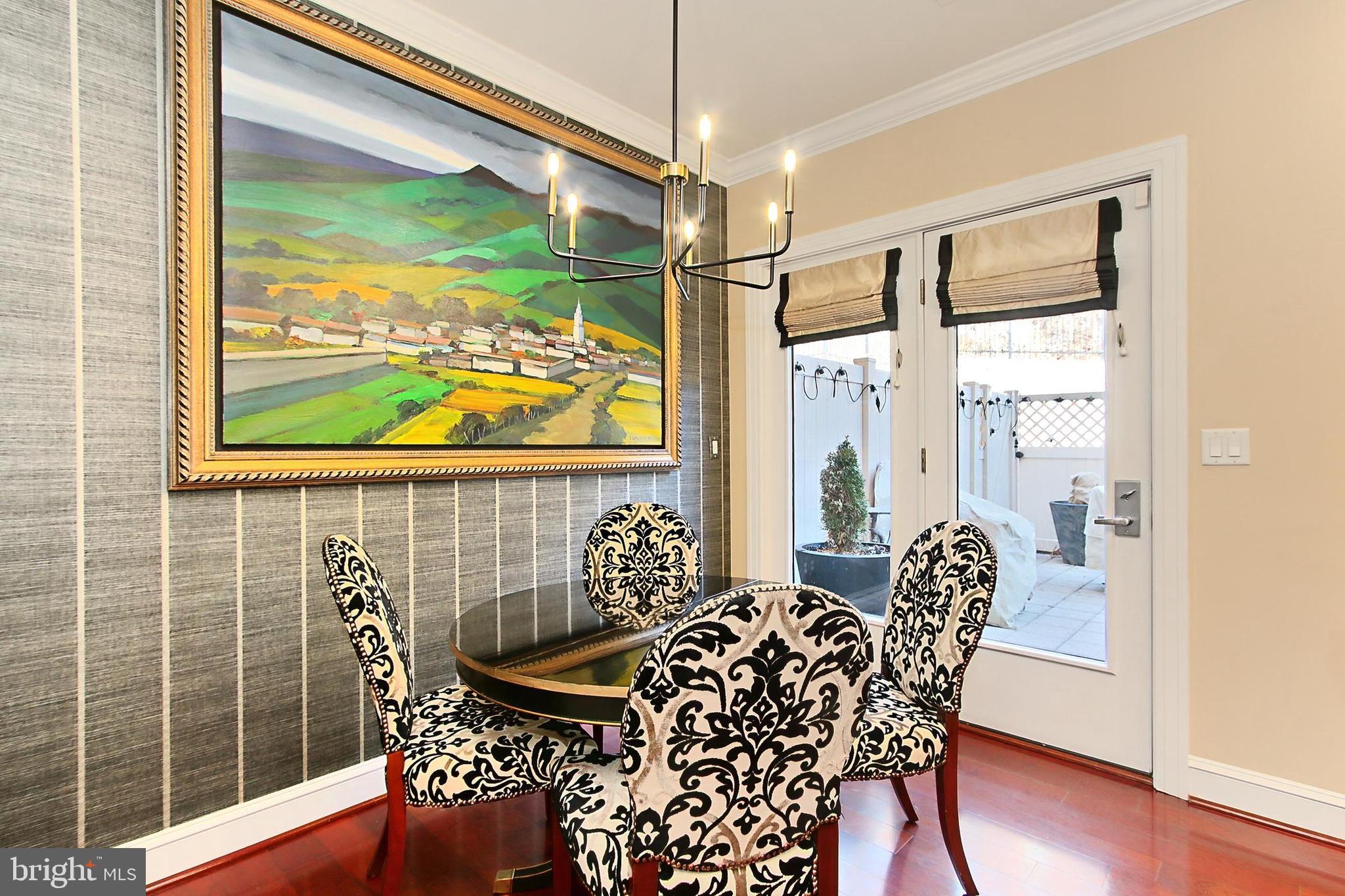 VISTA ON COURTHOUSE - Residential