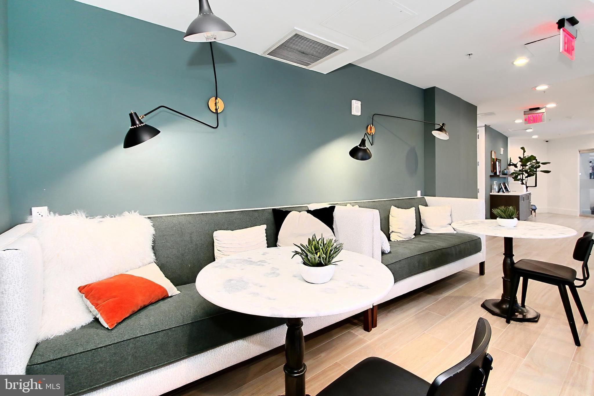 VISTA ON COURTHOUSE - Residential