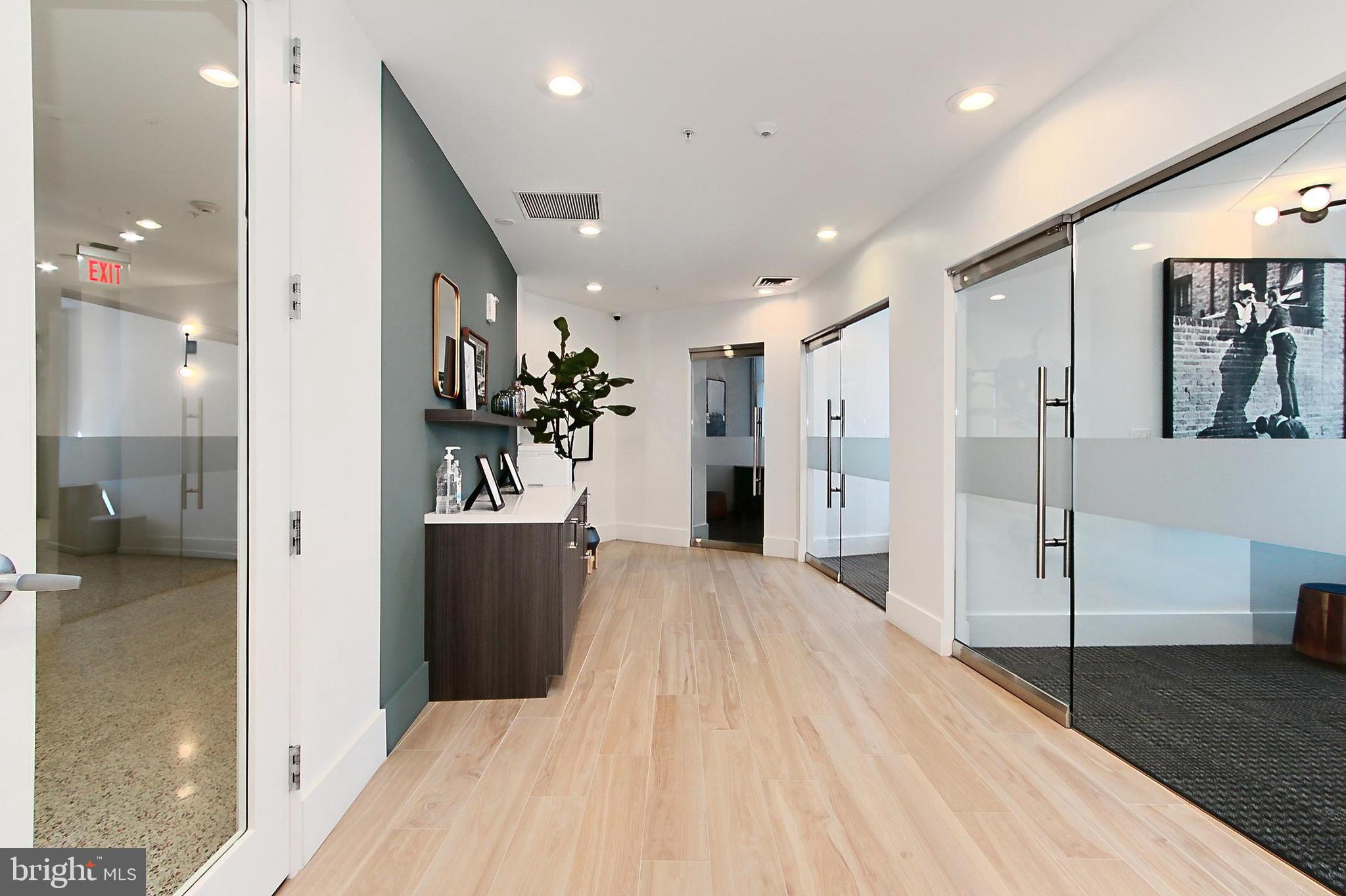 VISTA ON COURTHOUSE - Residential