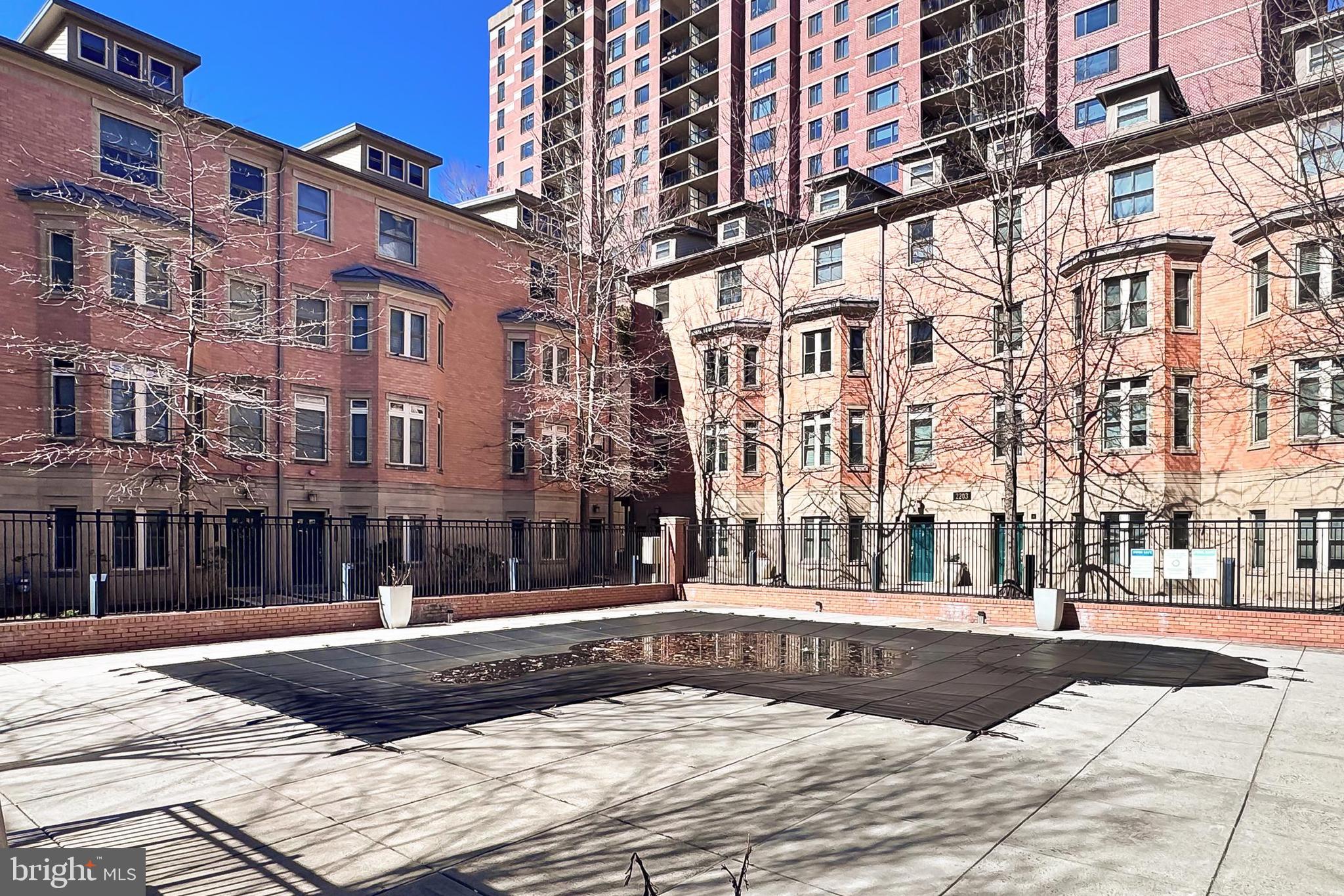 VISTA ON COURTHOUSE - Residential