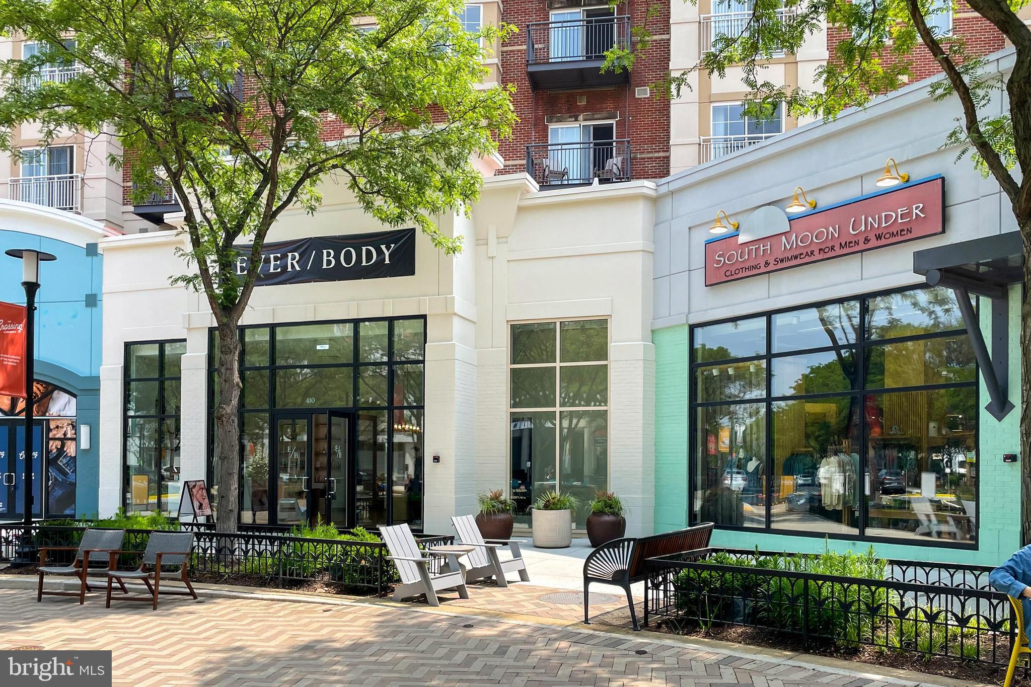 VISTA ON COURTHOUSE - Residential