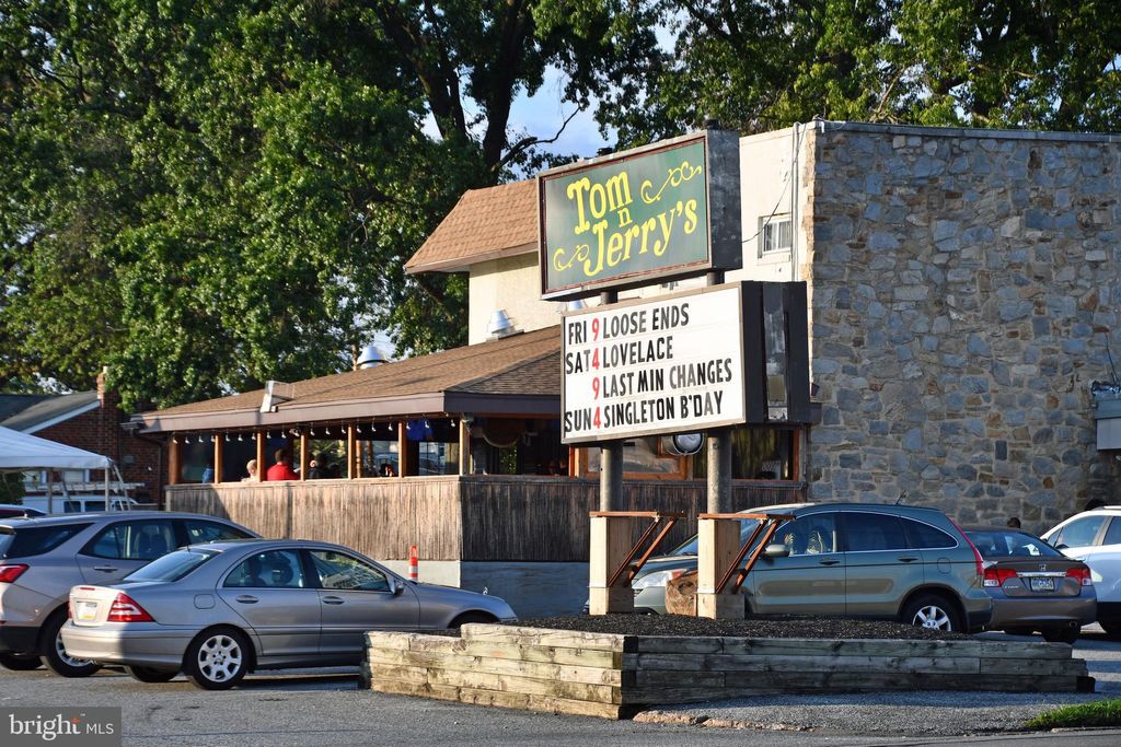 Photo of 1006 Macdade Boulevard, FOLSOM, PA 19033 (MLS # PADE2070928)