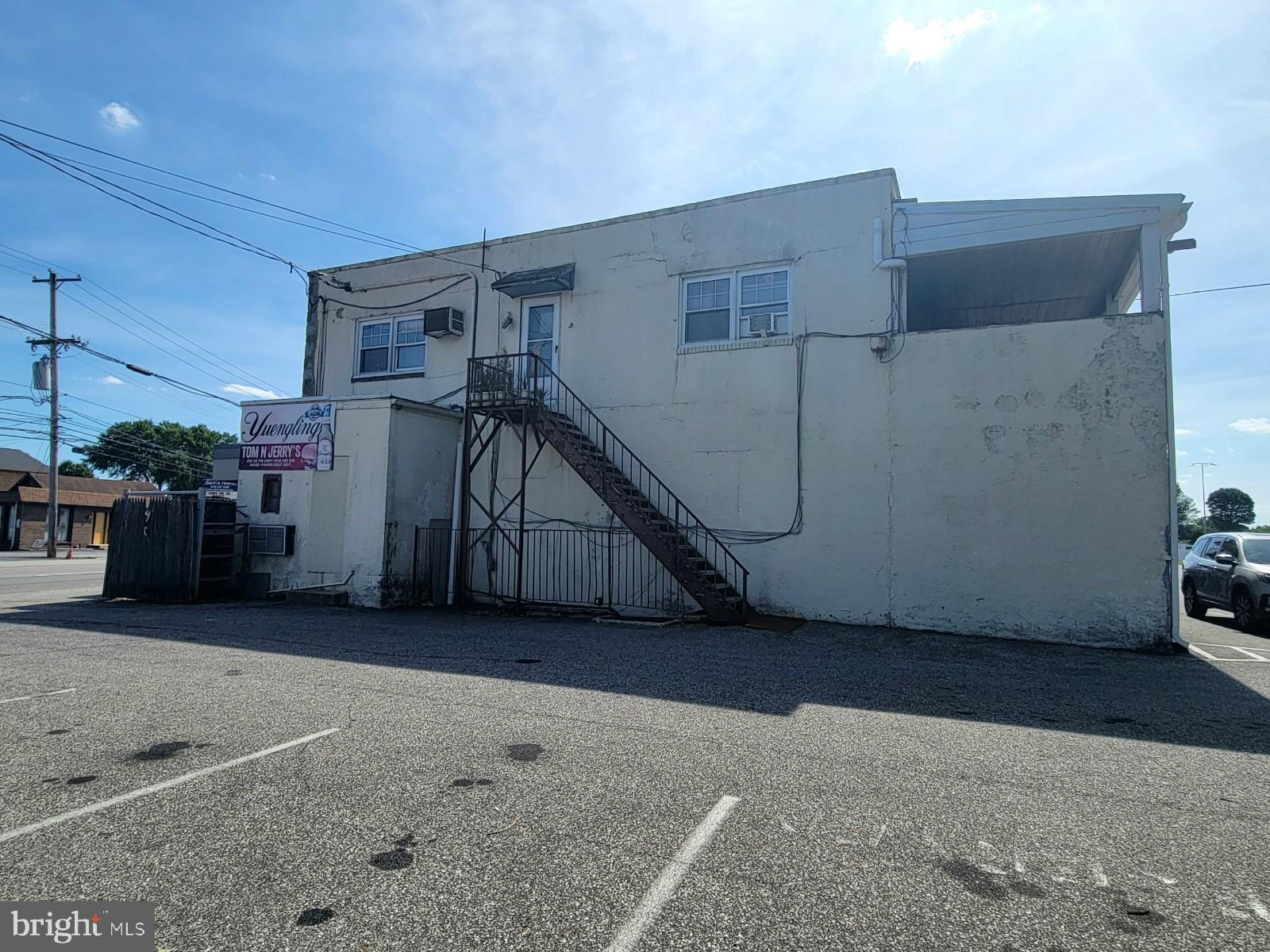 FOLSOM - Commercial Sale