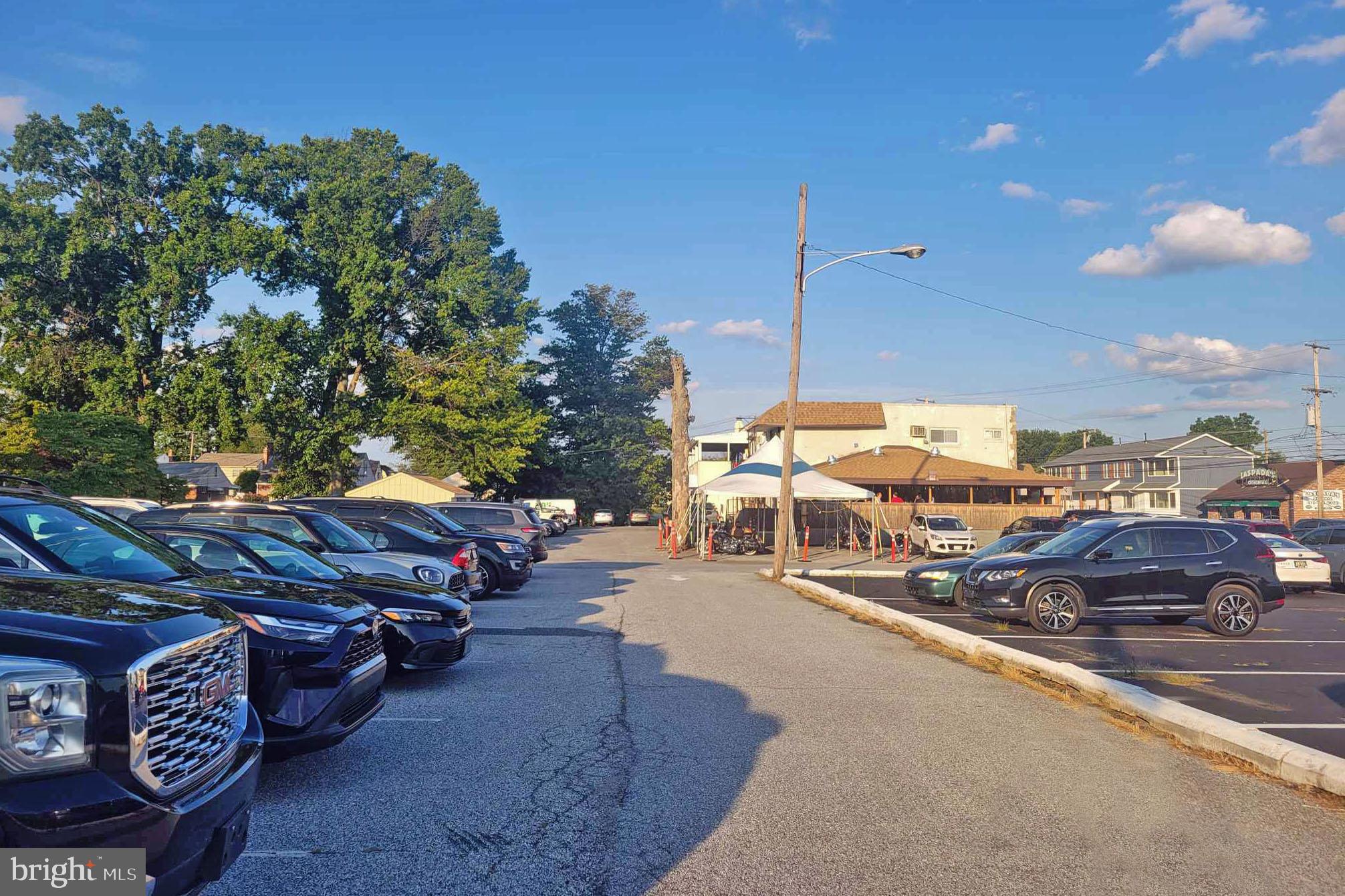FOLSOM - Commercial Sale
