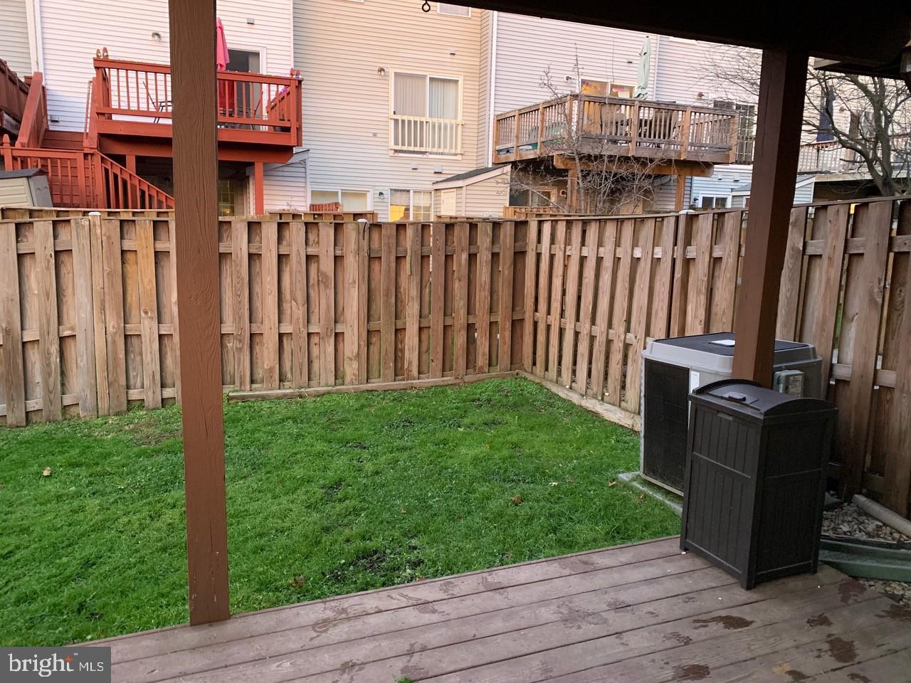 FAIR LAKES - Residential Lease