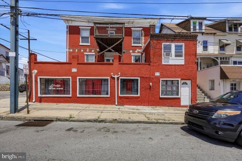 Photo of 401 S Springfield Road, CLIFTON HEIGHTS, PA 19018 (MLS # PADE2117796)