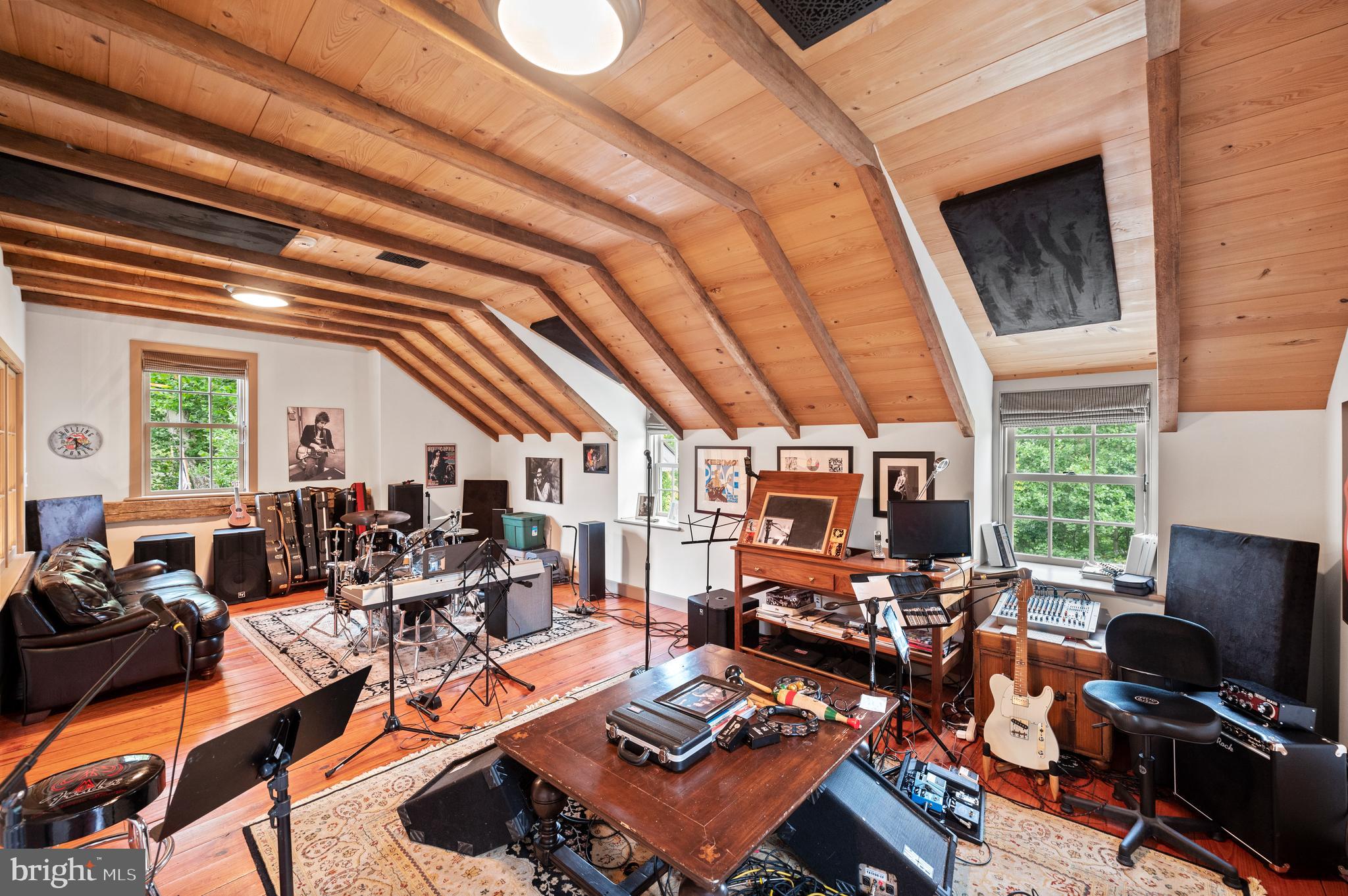 BROOKE FARM - Residential