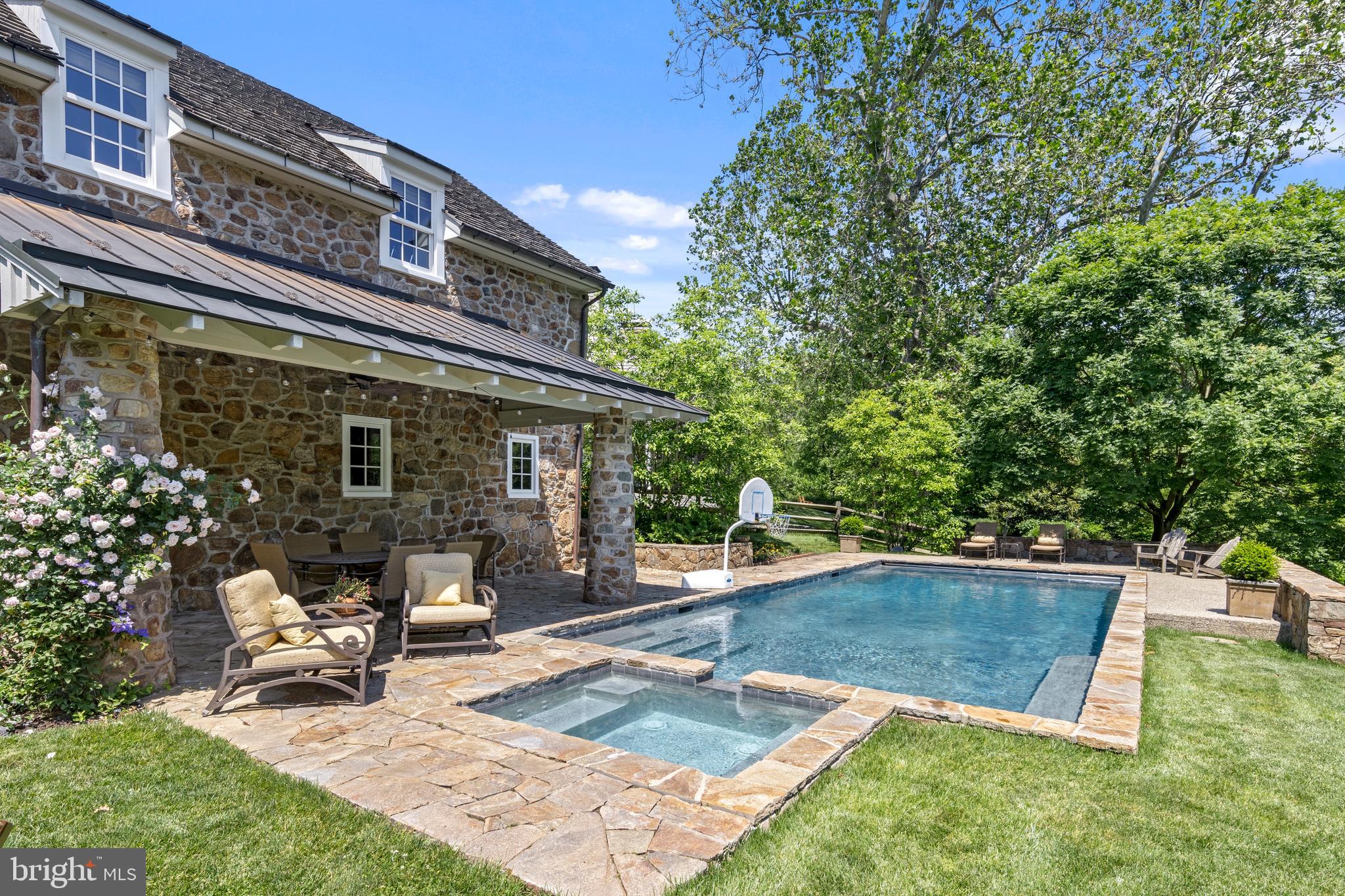 BROOKE FARM - Residential