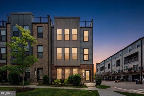 Photo of 2317 Liberty Loop, HERNDON, VA 20171 (MLS # VAFX2328152)