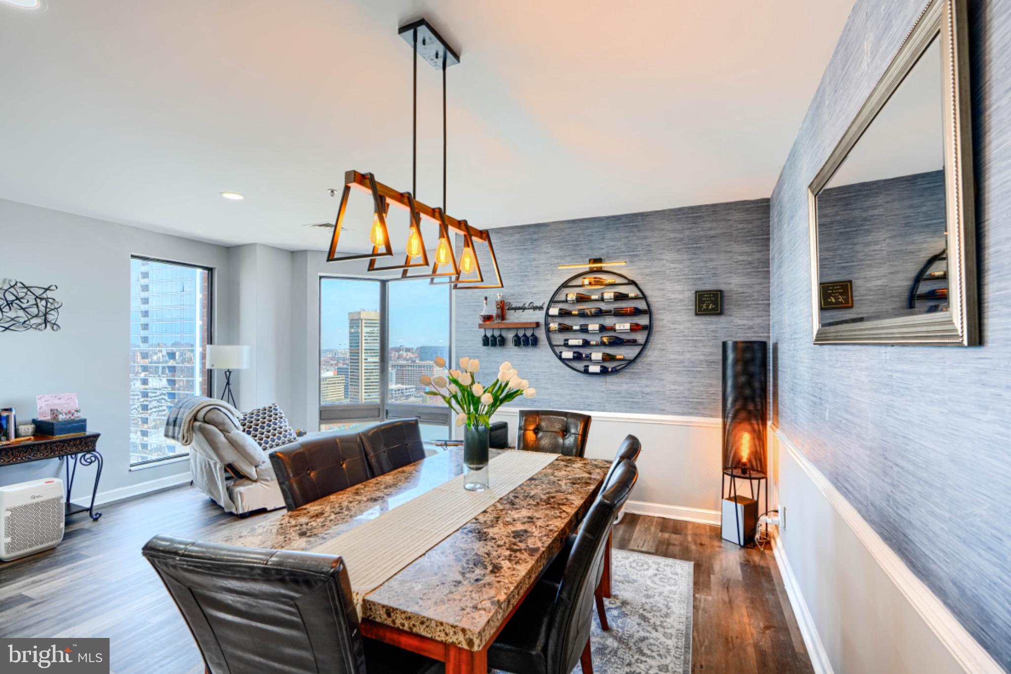 HARBOR COURT CONDOMINIUMS - Residential