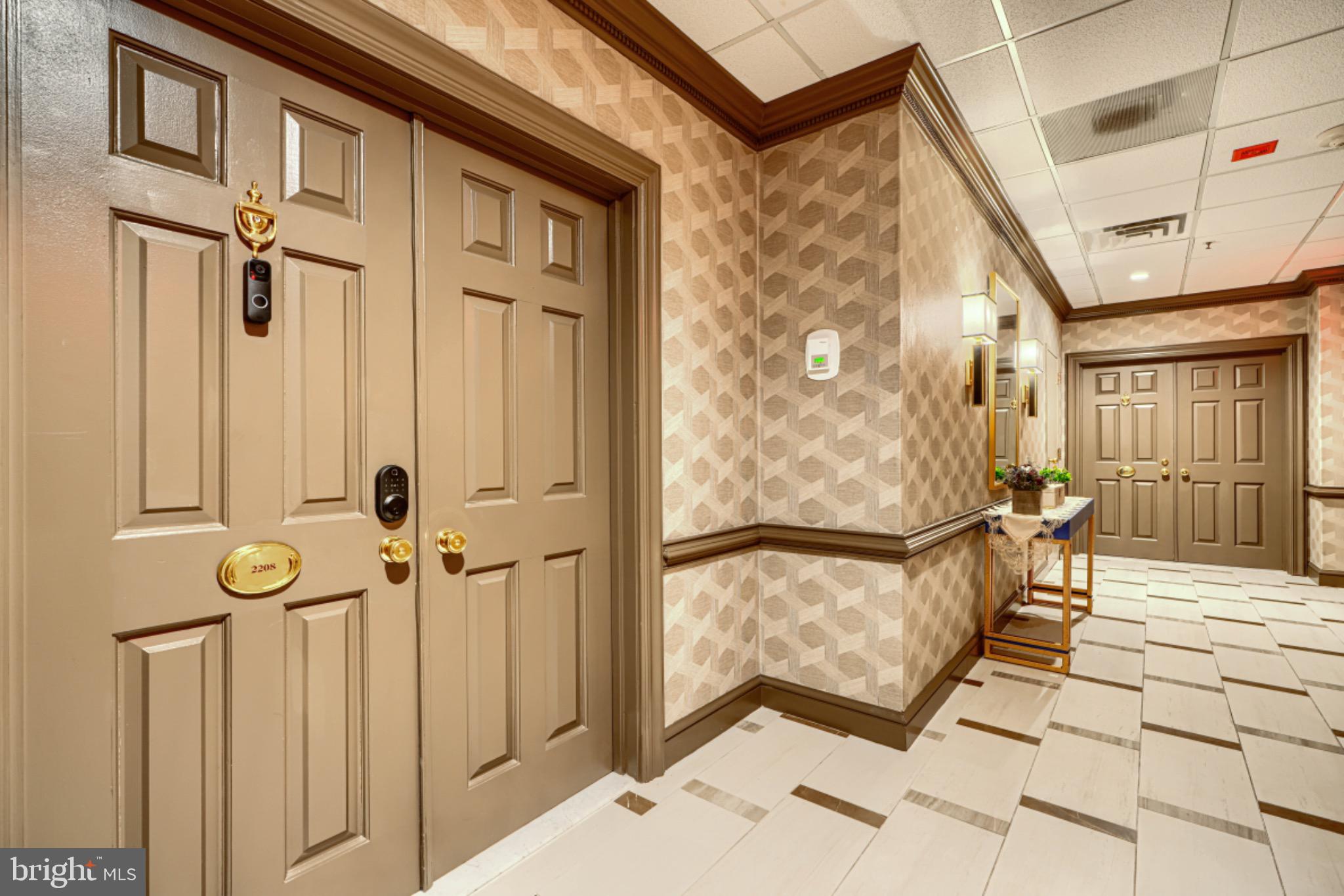 HARBOR COURT CONDOMINIUMS - Residential