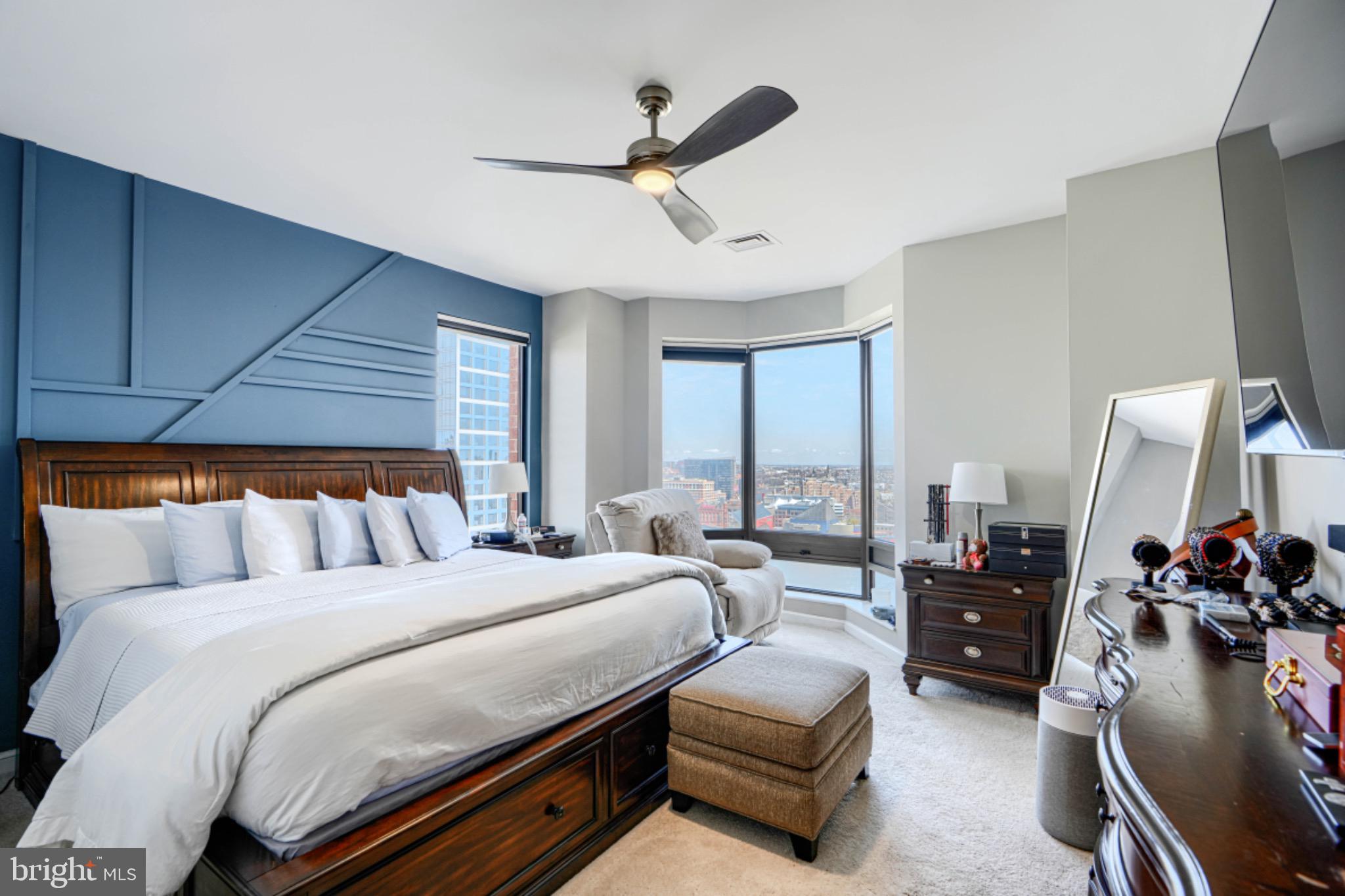 HARBOR COURT CONDOMINIUMS - Residential