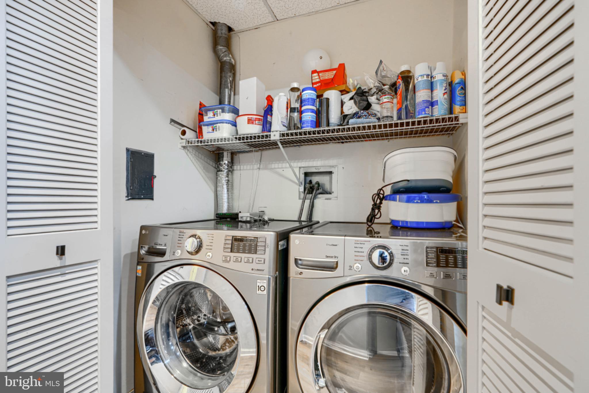 HARBOR COURT CONDOMINIUMS - Residential