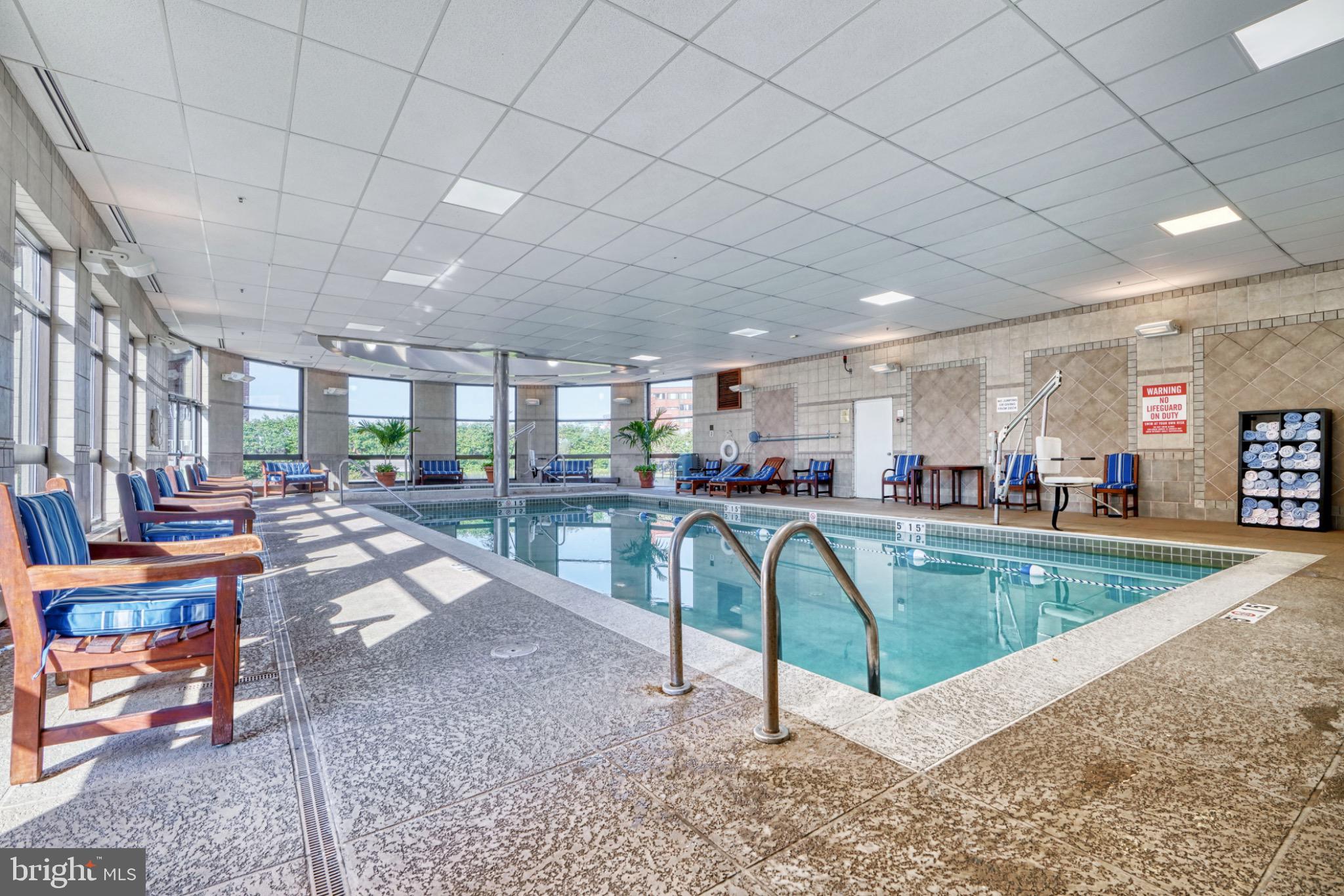 HARBOR COURT CONDOMINIUMS - Residential