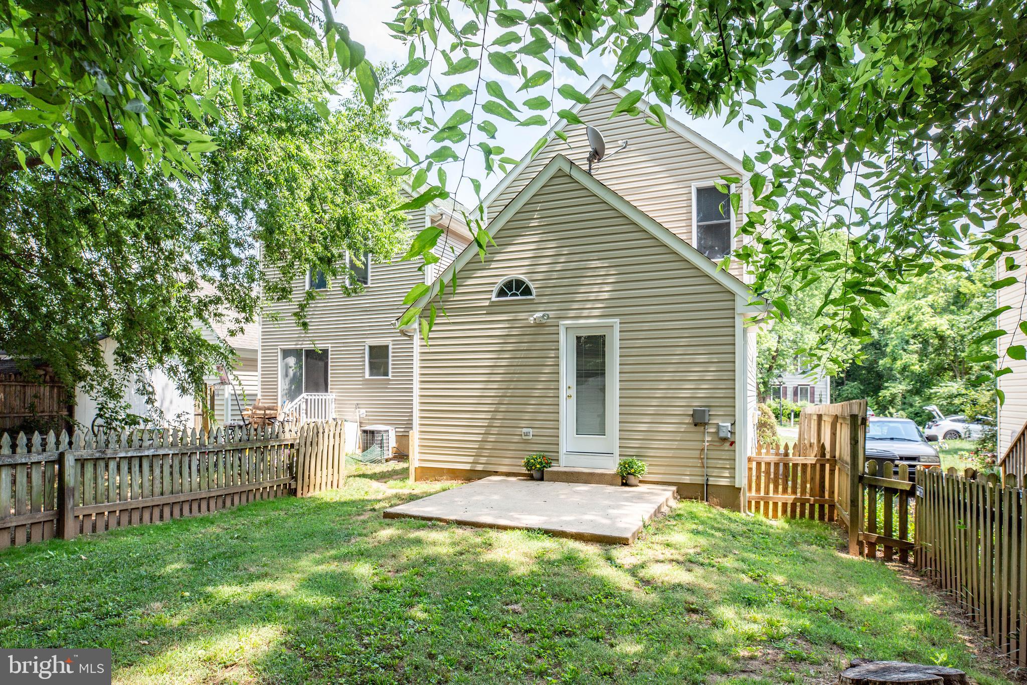 DOWNTOWN FREDERICKSBURG - Residential Lease