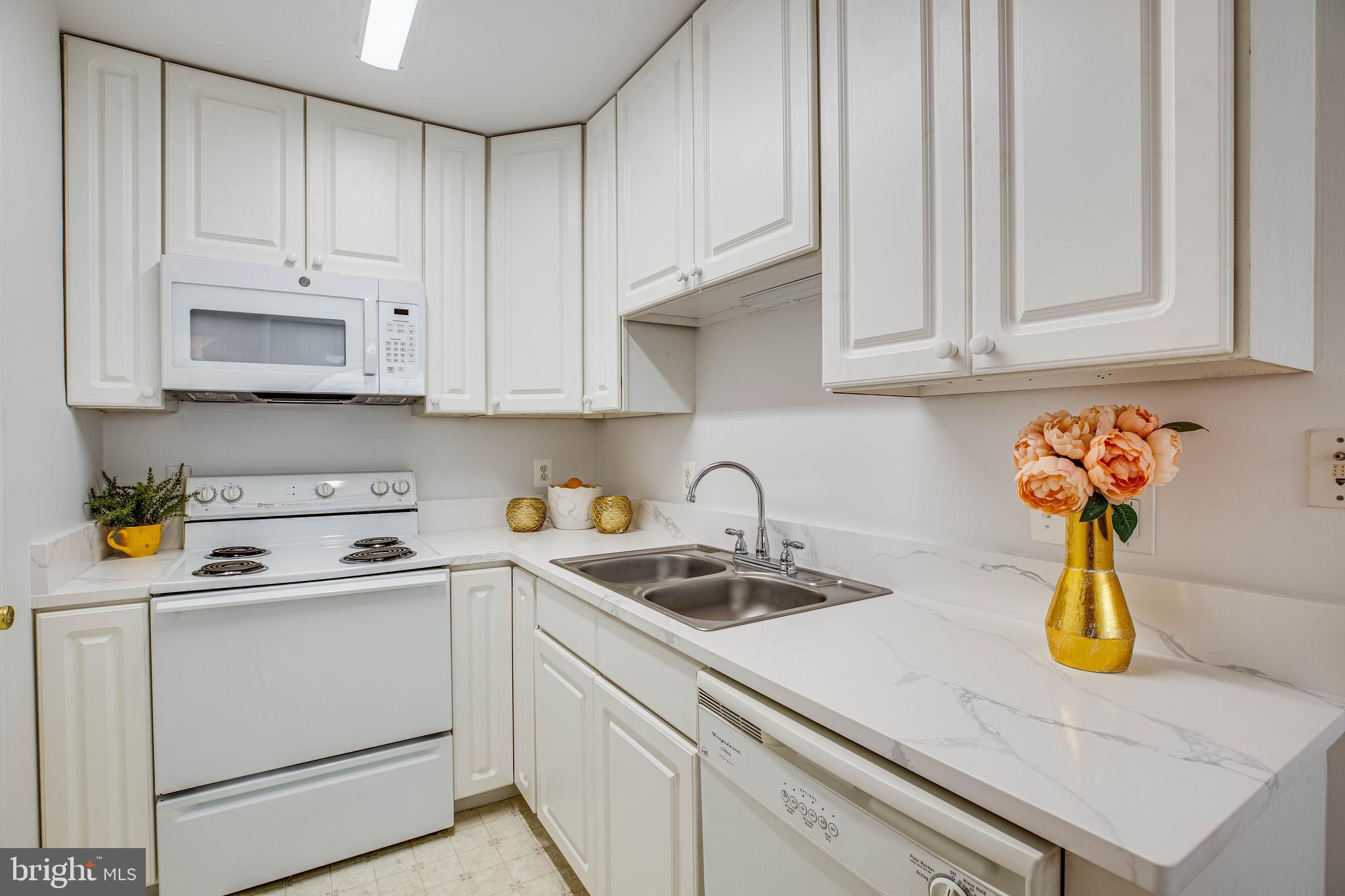 DOWNTOWN FREDERICKSBURG - Residential Lease