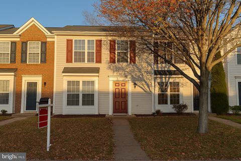 Townhouse For Rent - 10506 Boxmeer Court<br/> FREDERICKSBURG, VA 22408