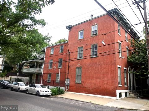 Condo For Rent - 2043 Mount Vernon Street #4<br/> PHILADELPHIA, PA 19130
