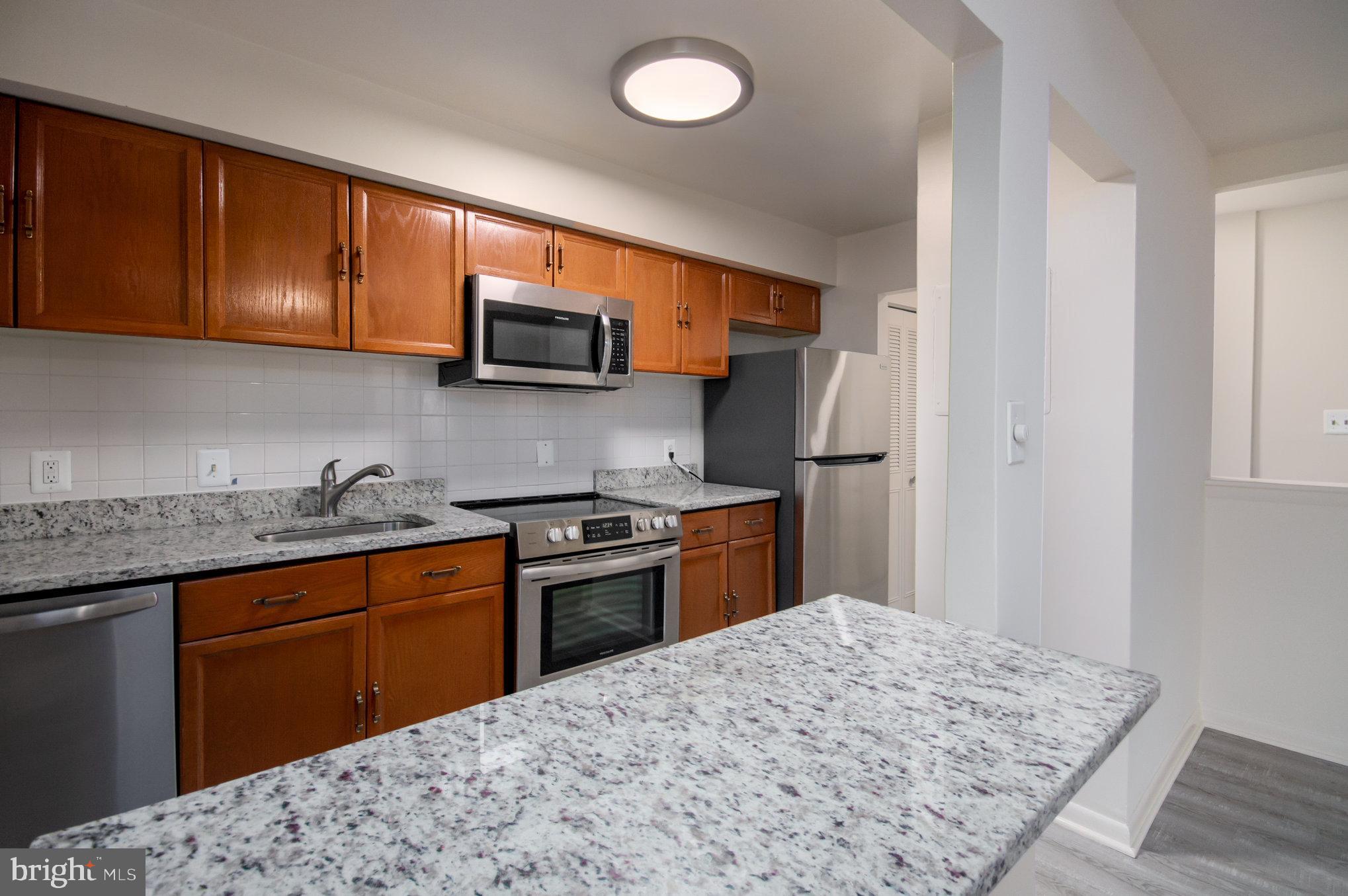 BOLLING BROOK - Residential Lease