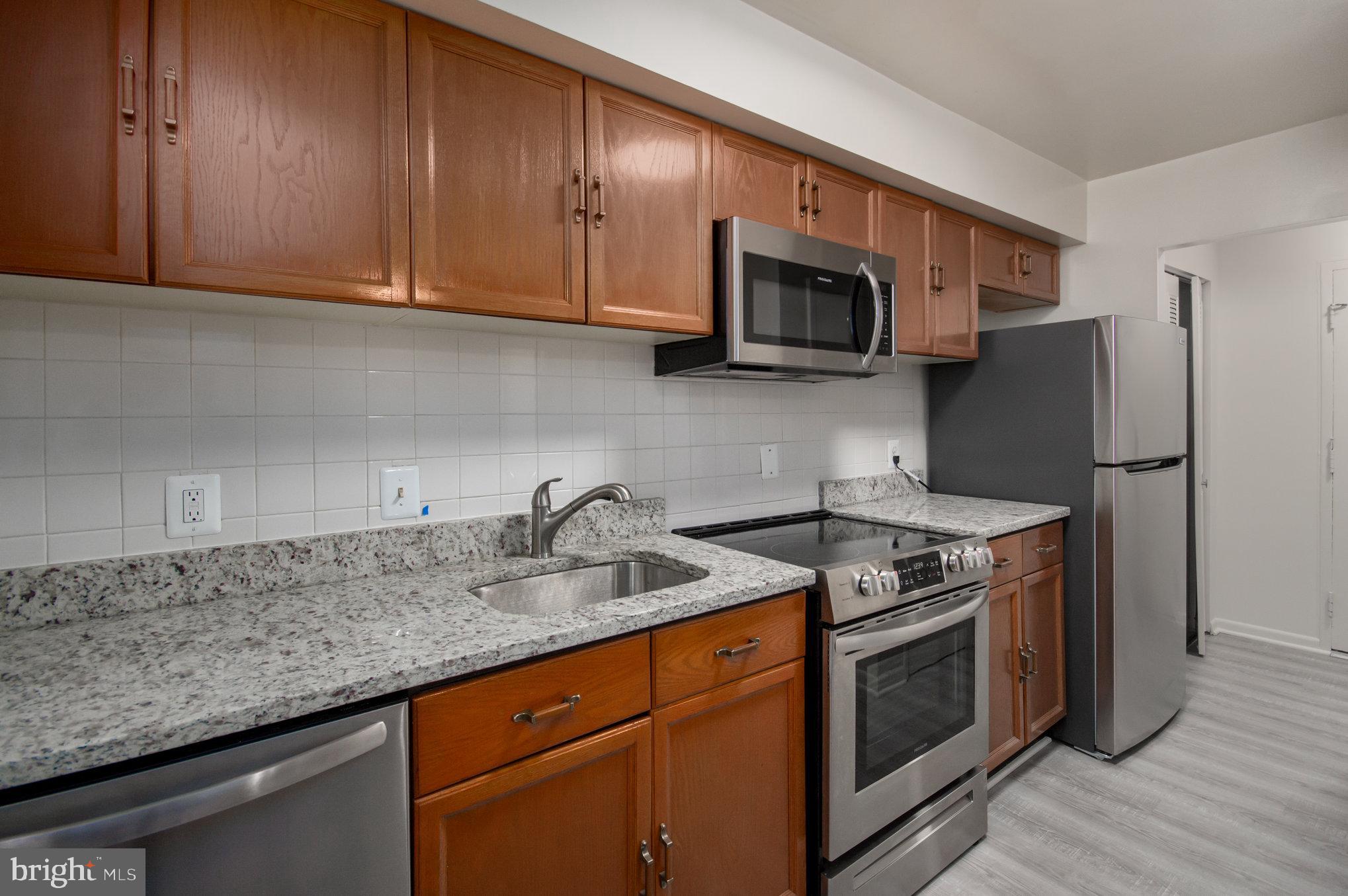 BOLLING BROOK - Residential Lease