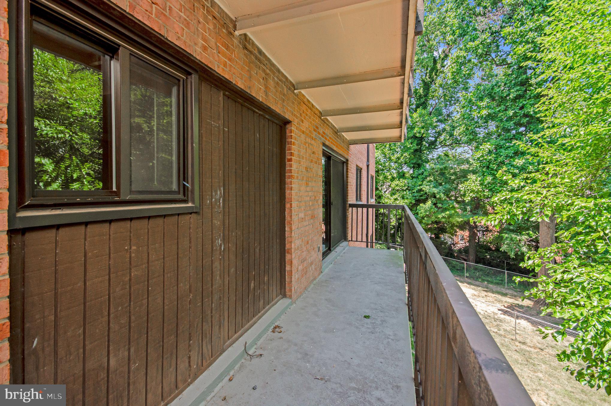 BOLLING BROOK - Residential Lease