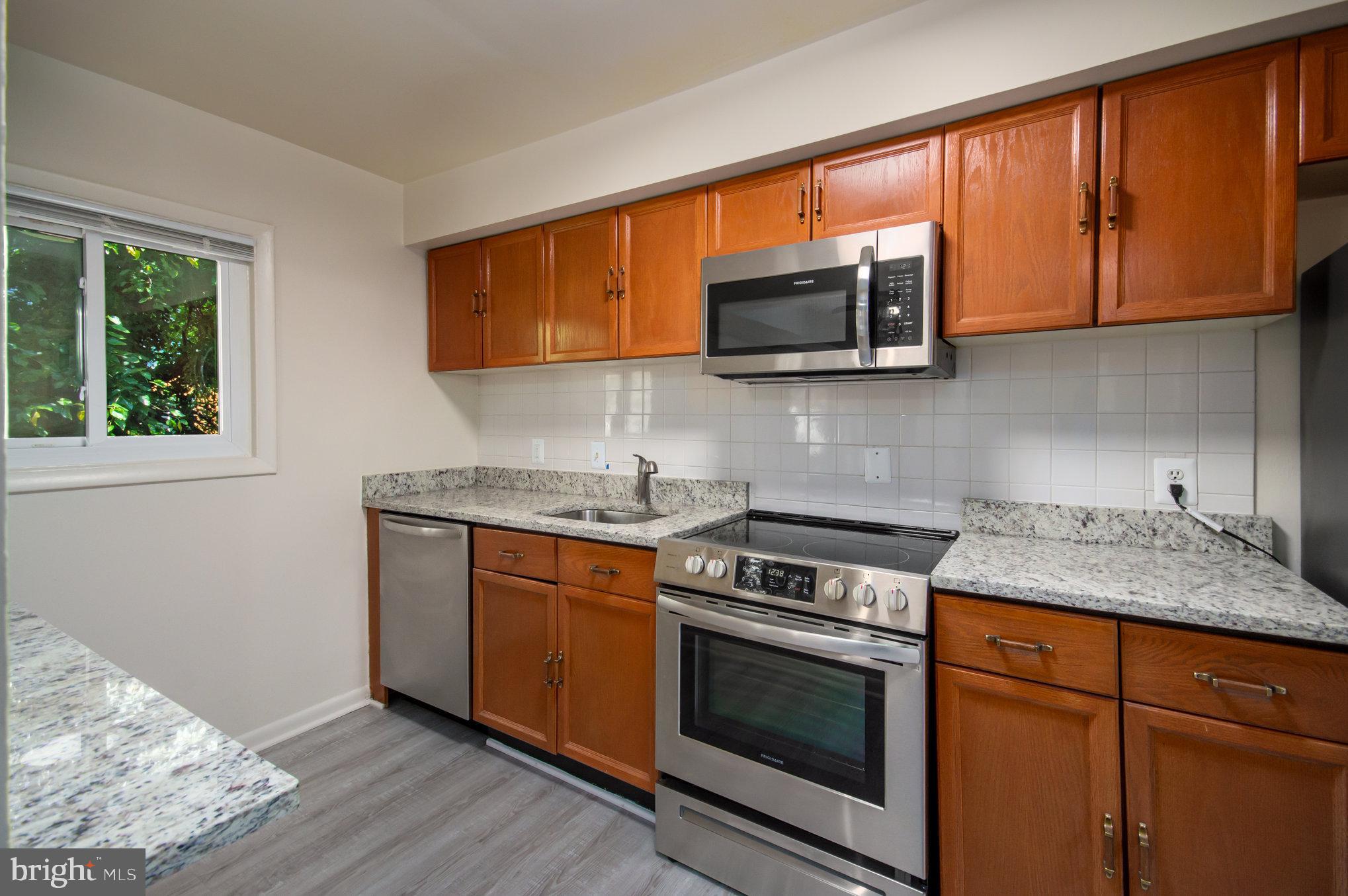 BOLLING BROOK - Residential Lease