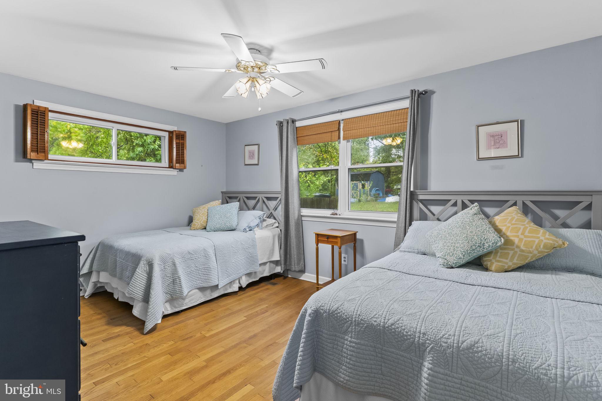 LONG BEACH - Residential