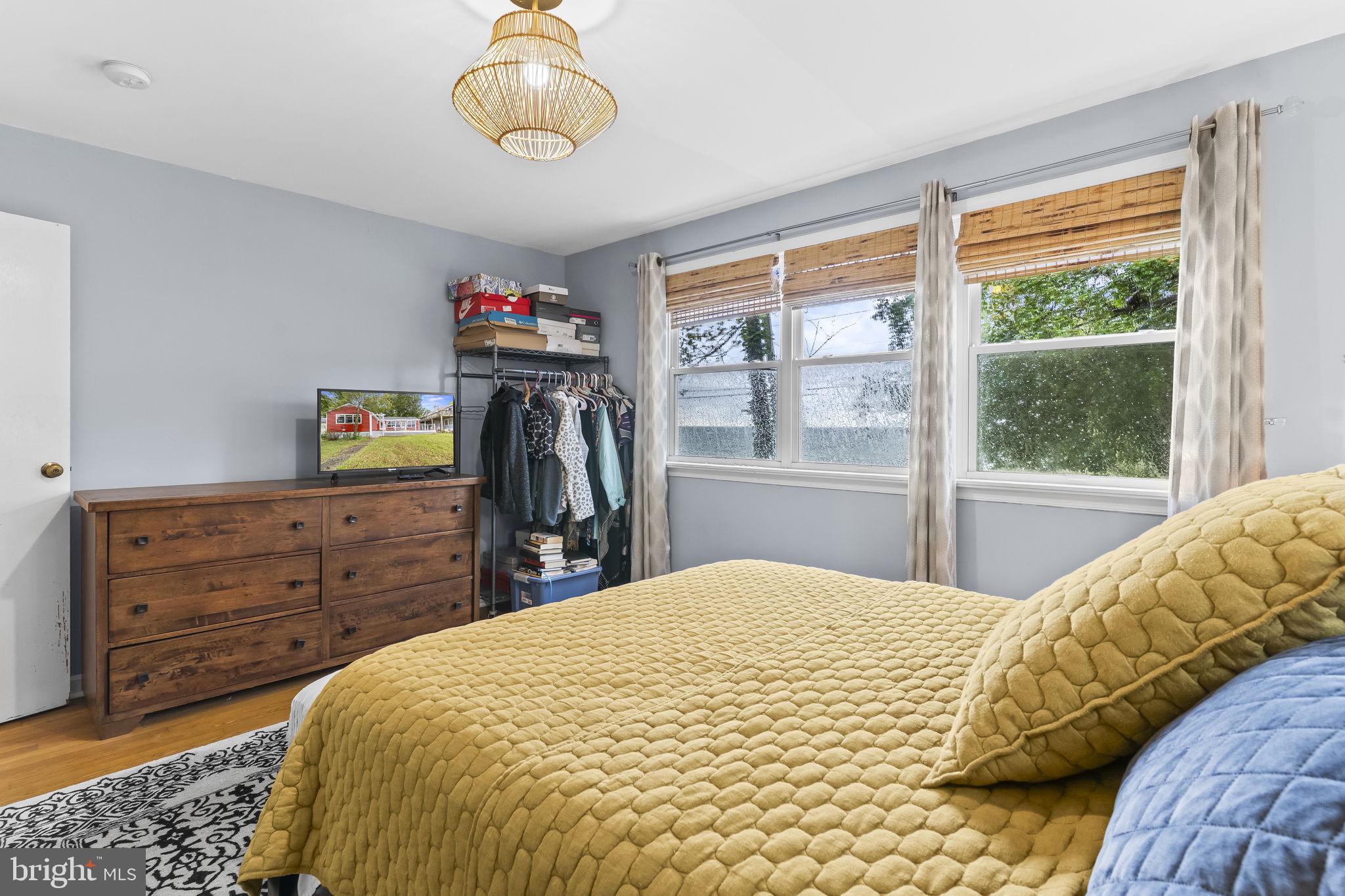 LONG BEACH - Residential