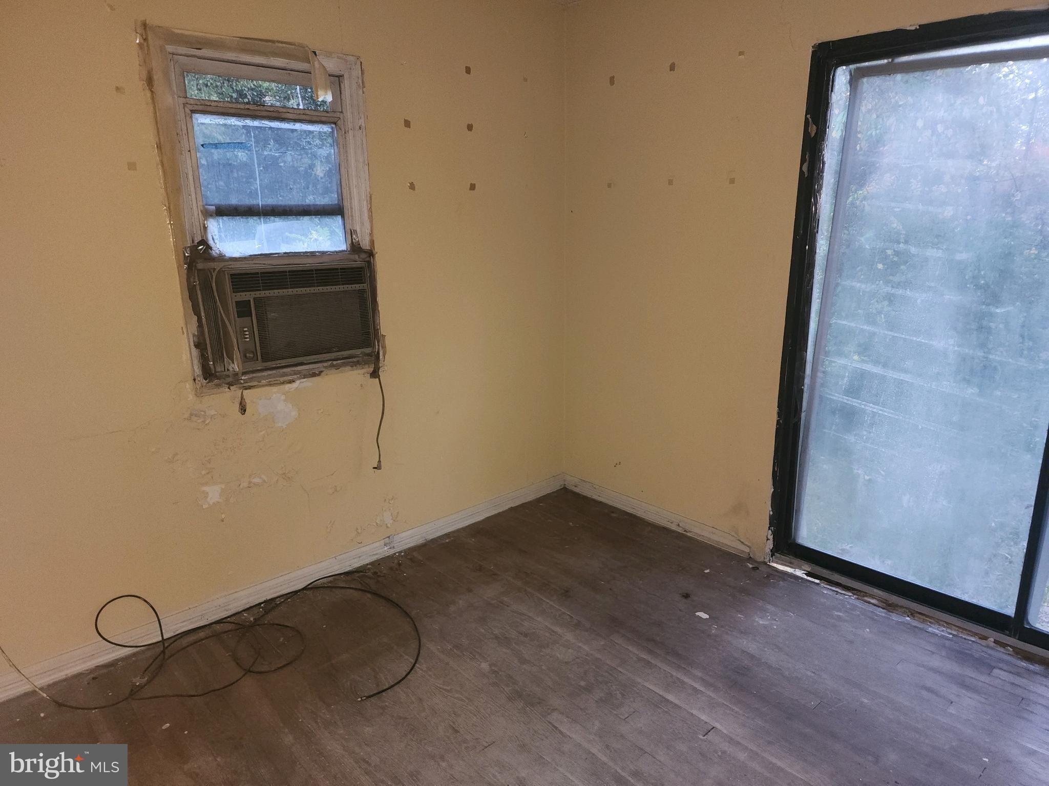 WEST LANHAM HILLS - Residential