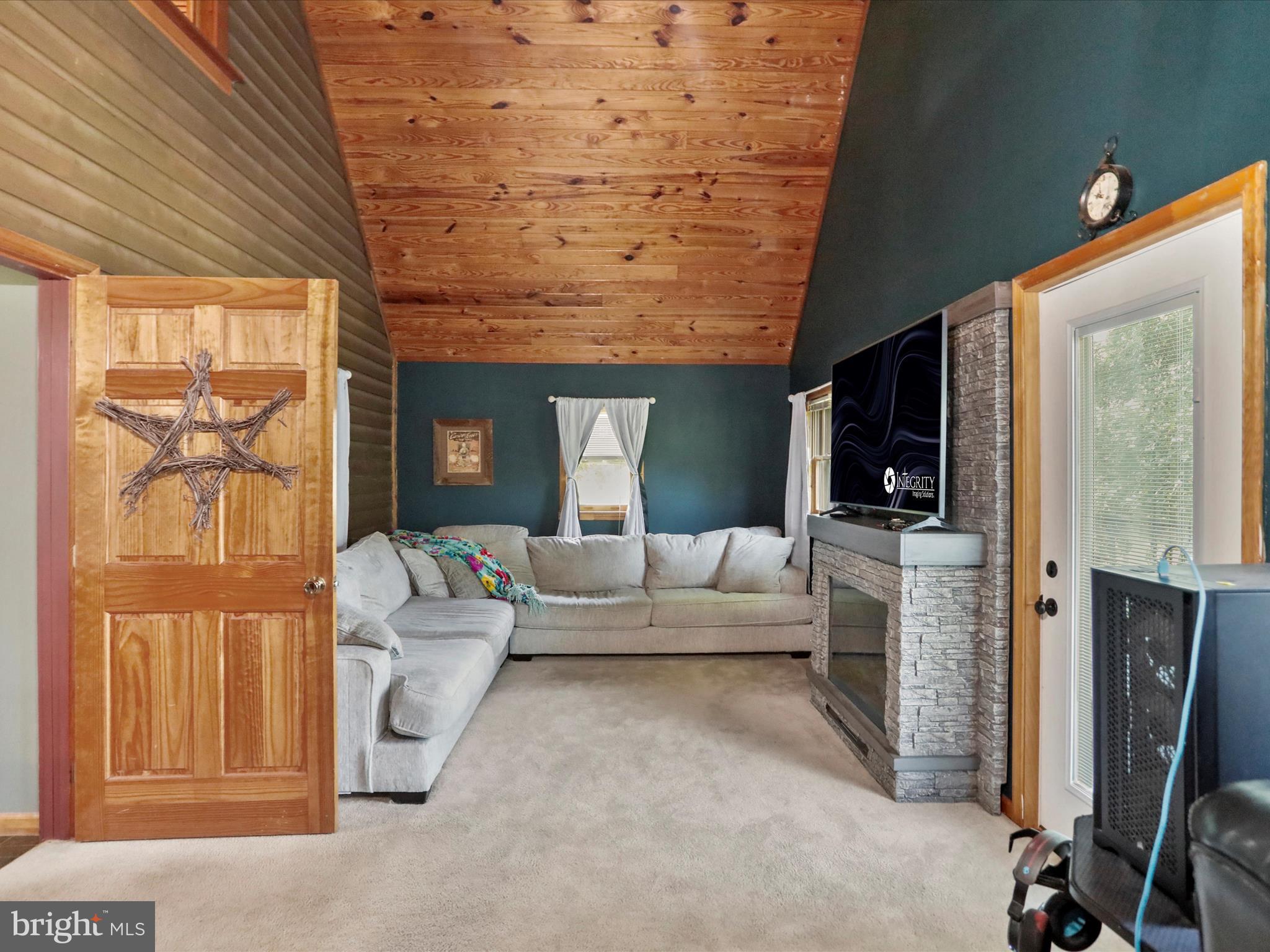 THE CROSSING AT GREAT CACAPON - Residential