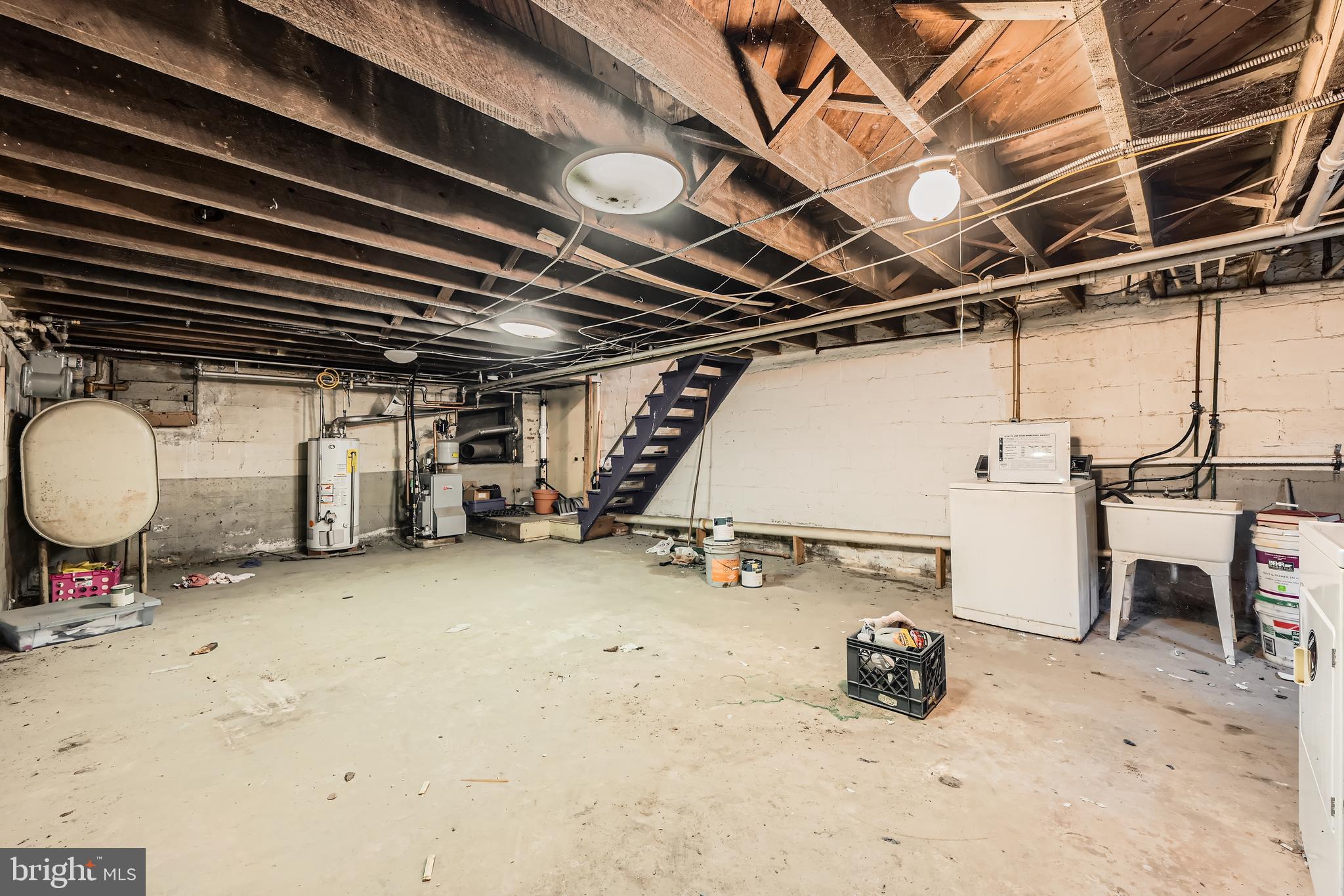 DUNDALK MANOR - Residential