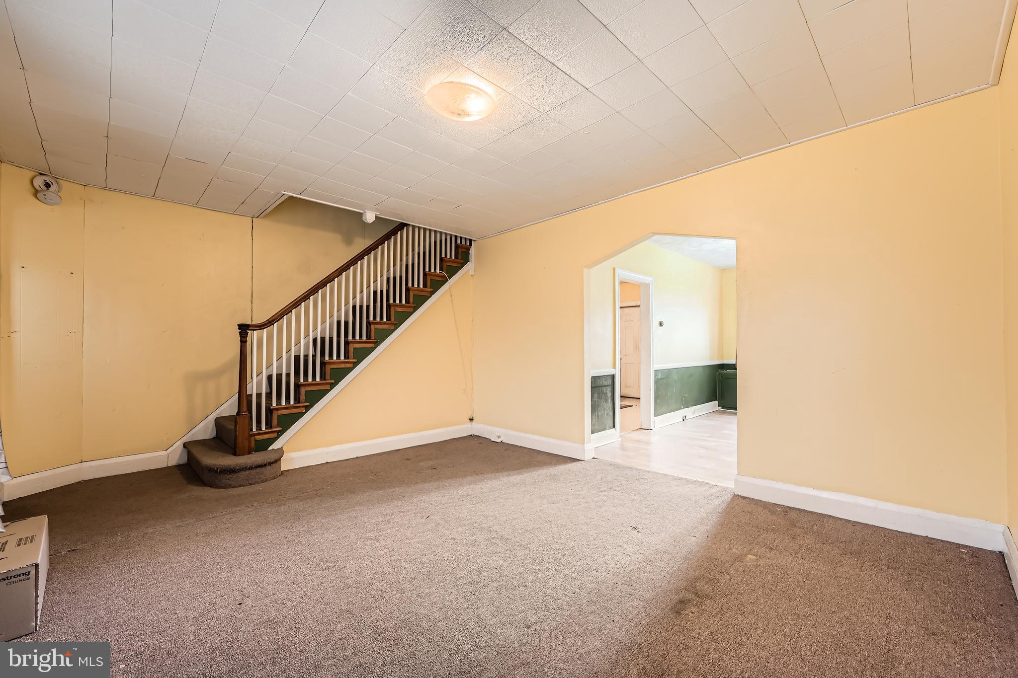 DUNDALK MANOR - Residential