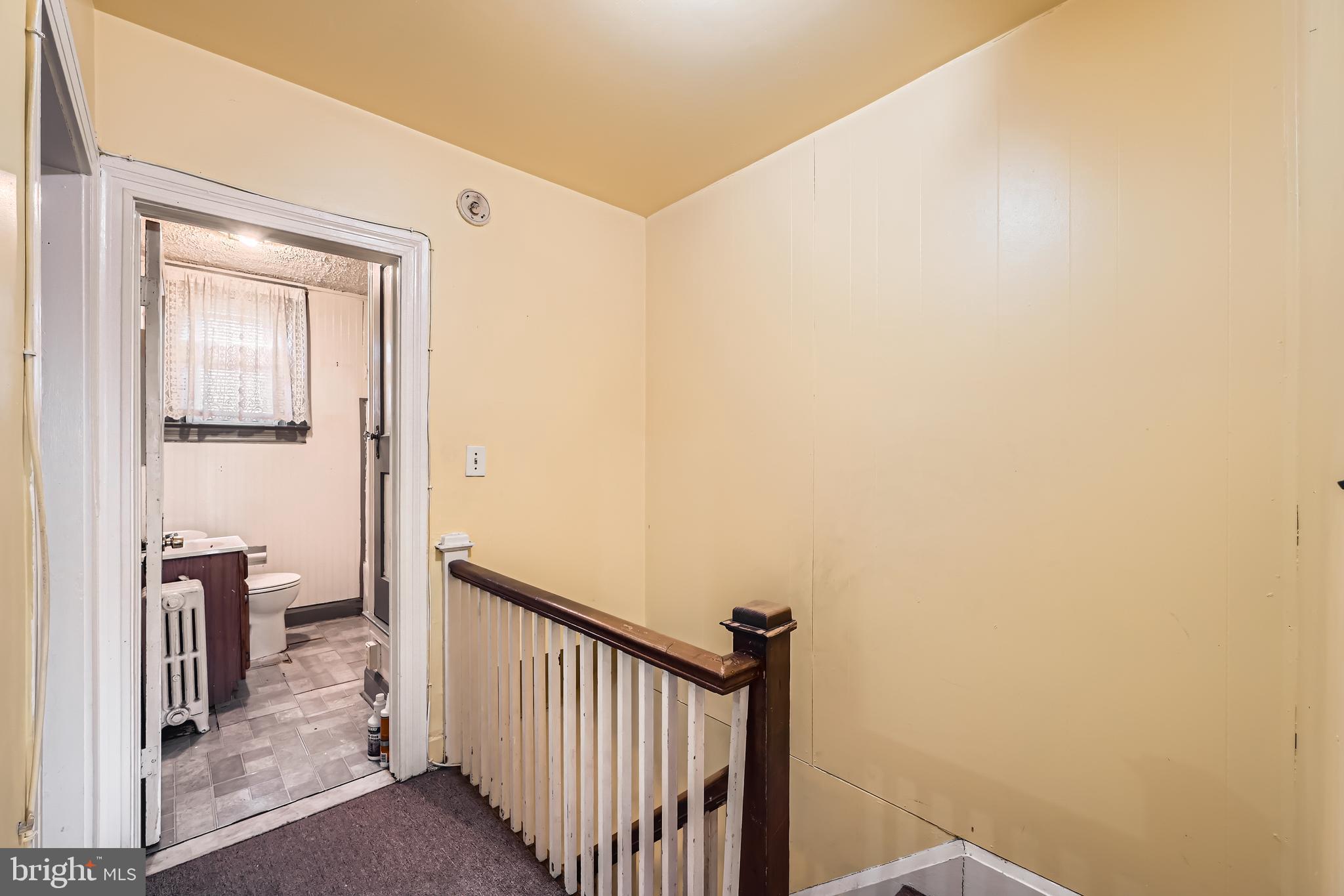 DUNDALK MANOR - Residential