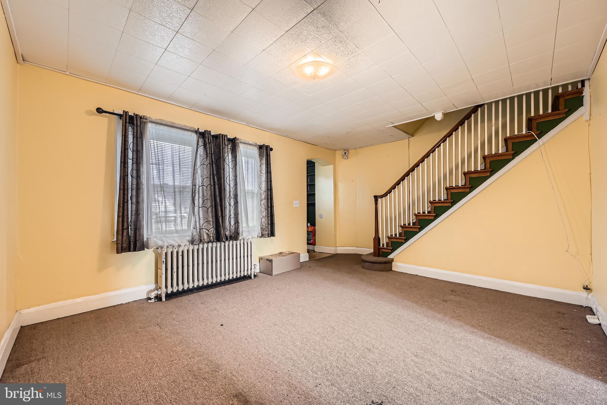 DUNDALK MANOR - Residential