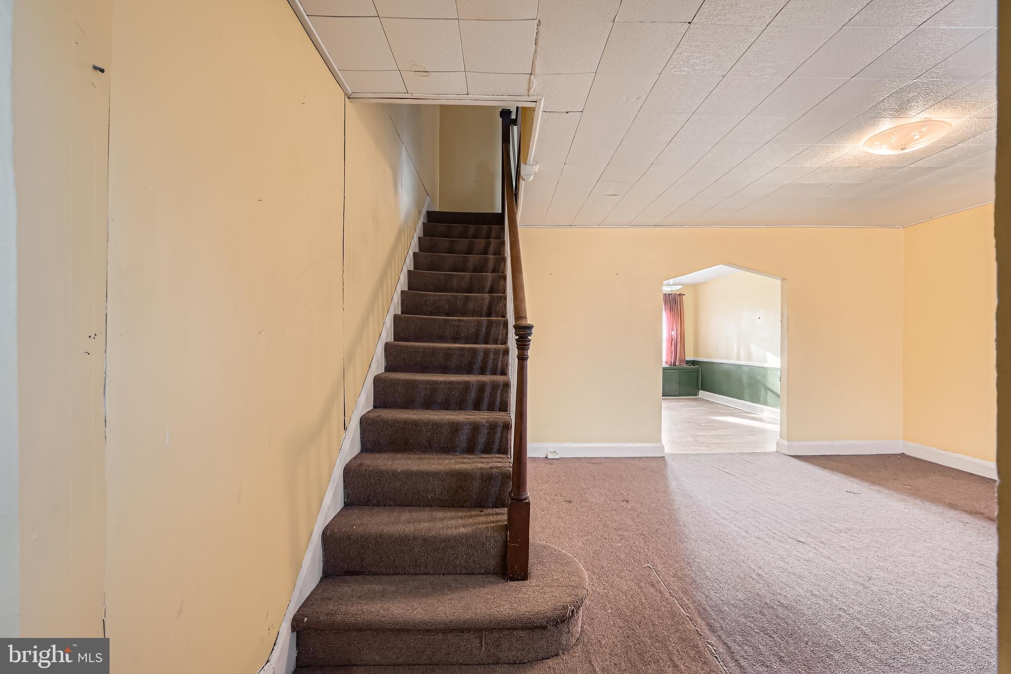 DUNDALK MANOR - Residential