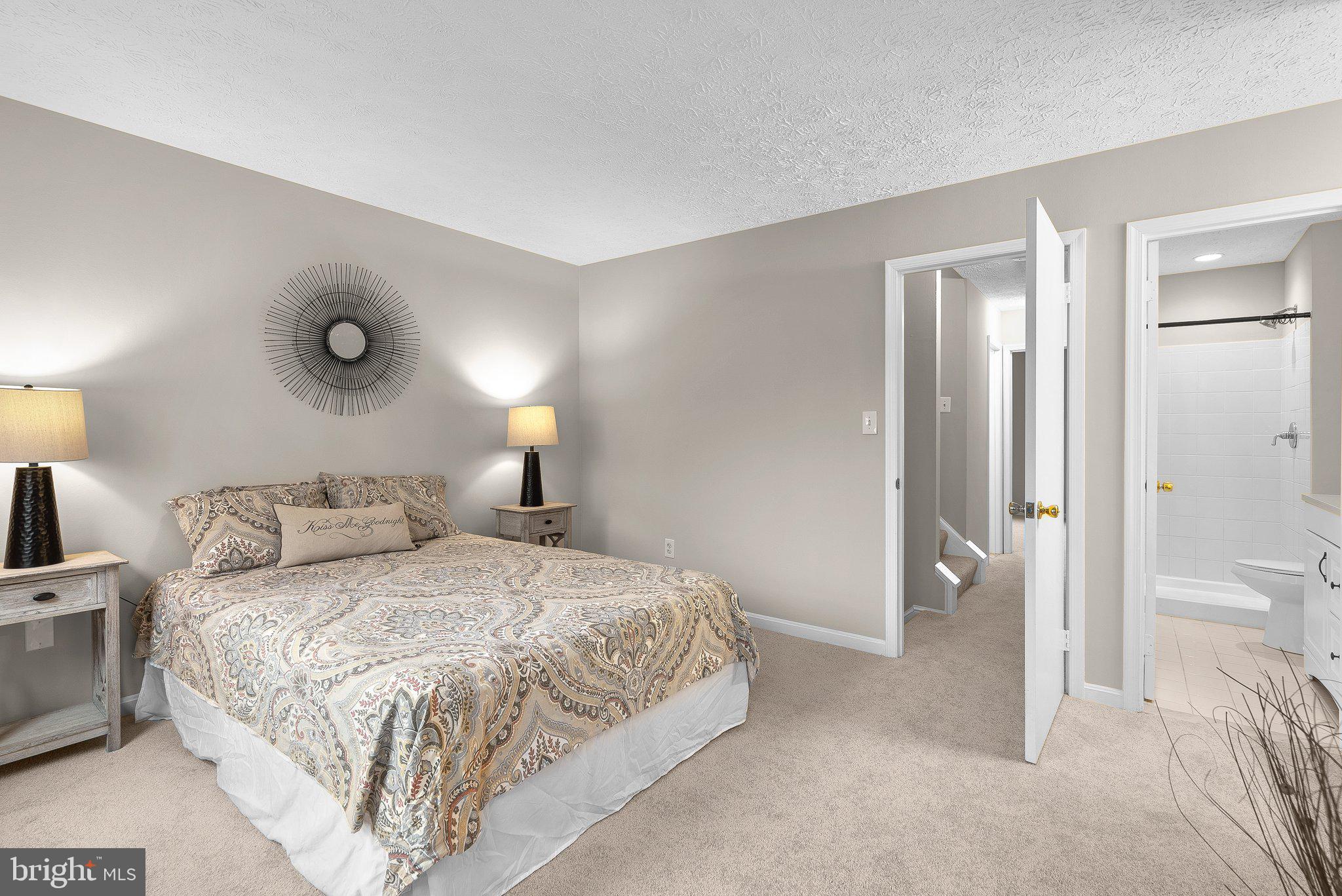 LANDING GLEN - Residential